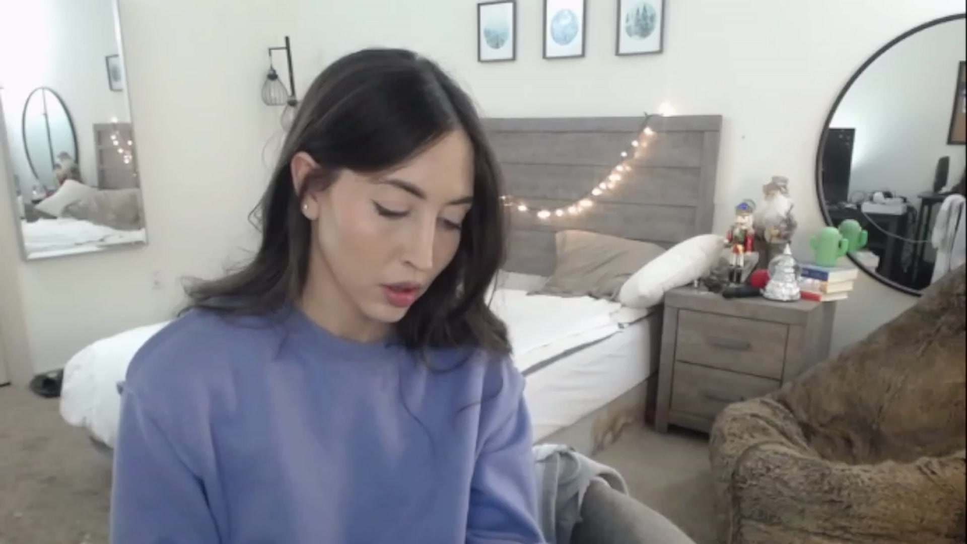 Gallery image thumbnail from SweetHarlie's myfreecams stream on, 01/05/2023, 23:37 image 10 of 20