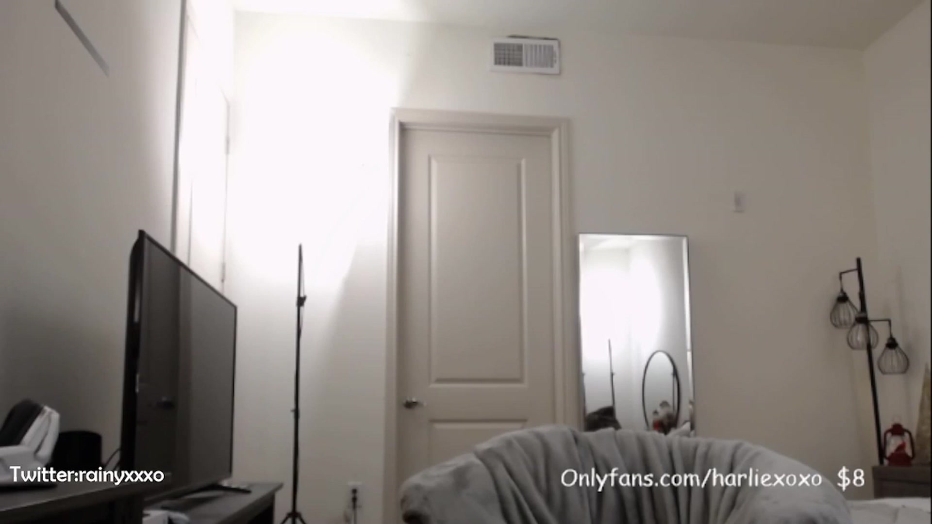 Gallery image thumbnail from SweetHarlie's myfreecams stream on, 01/25/2023, 22:24 image 17 of 20