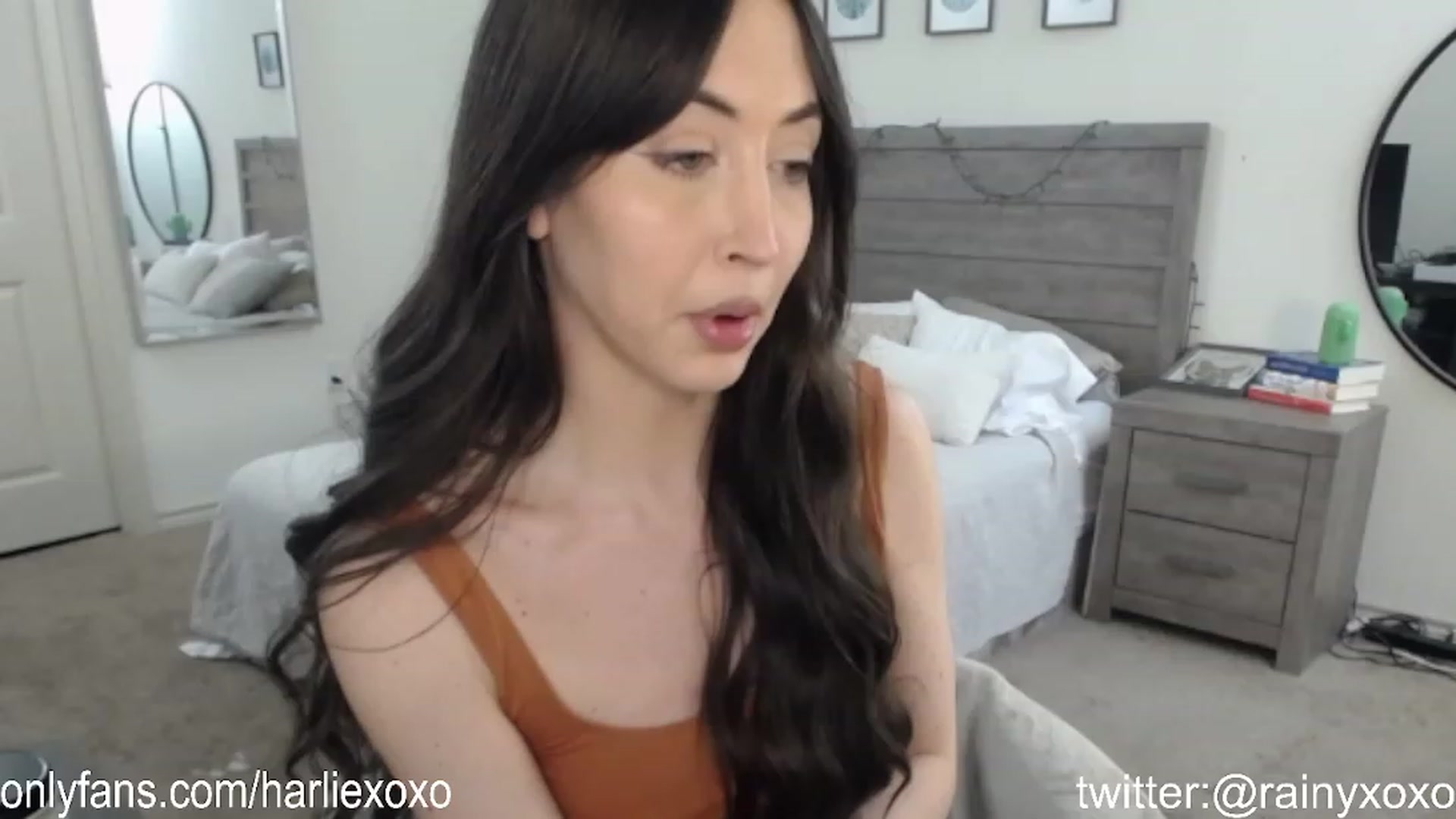 Gallery image thumbnail from SweetHarlie's myfreecams stream on, 05/05/2023, 24:05 image 12 of 20