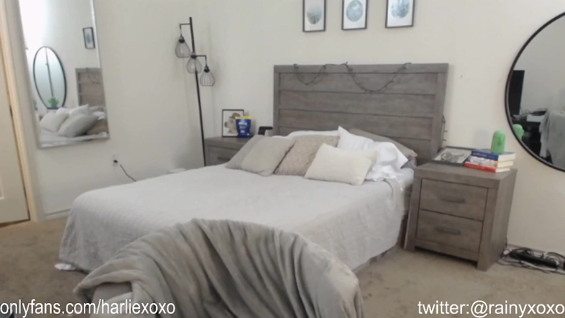 Gallery image thumbnail from SweetHarlie's myfreecams stream on, 05/05/2023, 24:27 image 4 of 20