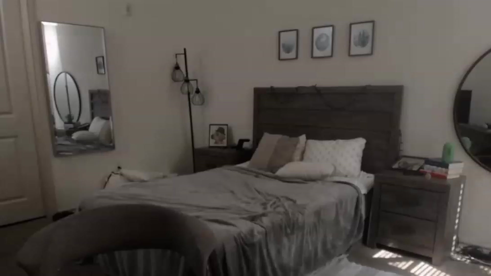 Gallery image thumbnail from SweetHarlie's myfreecams stream on, 05/07/2023, 21:47 image 17 of 20