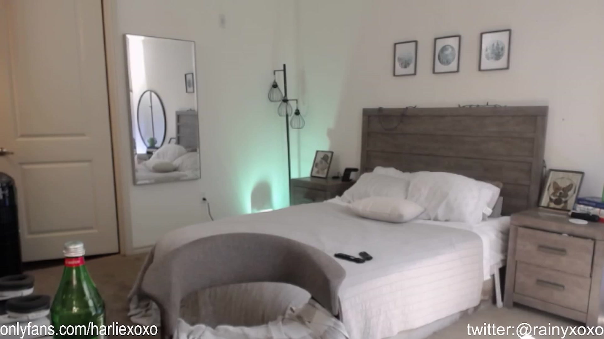 Gallery image thumbnail from SweetHarlie's myfreecams stream on, 07/31/2023, 21:08 image 16 of 20