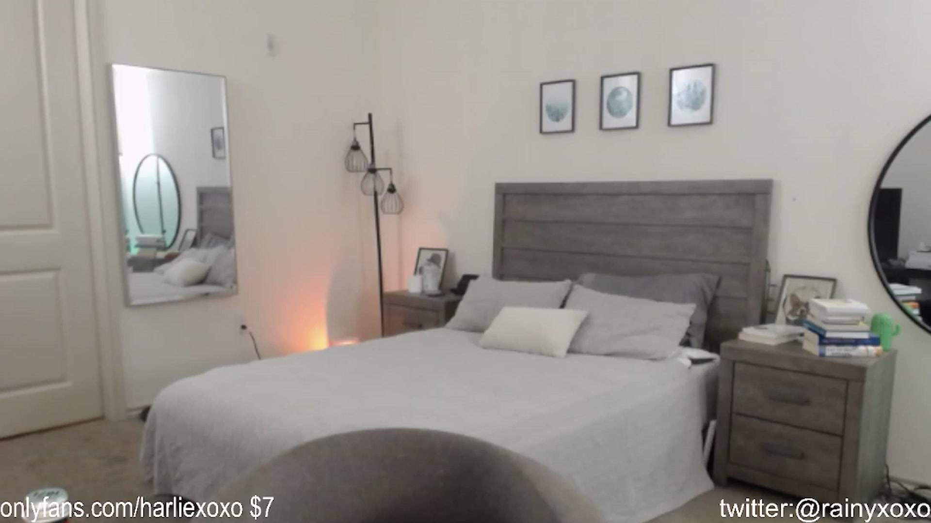 Gallery image thumbnail from SweetHarlie's myfreecams stream on, 10/25/2023, 23:11 image 12 of 20
