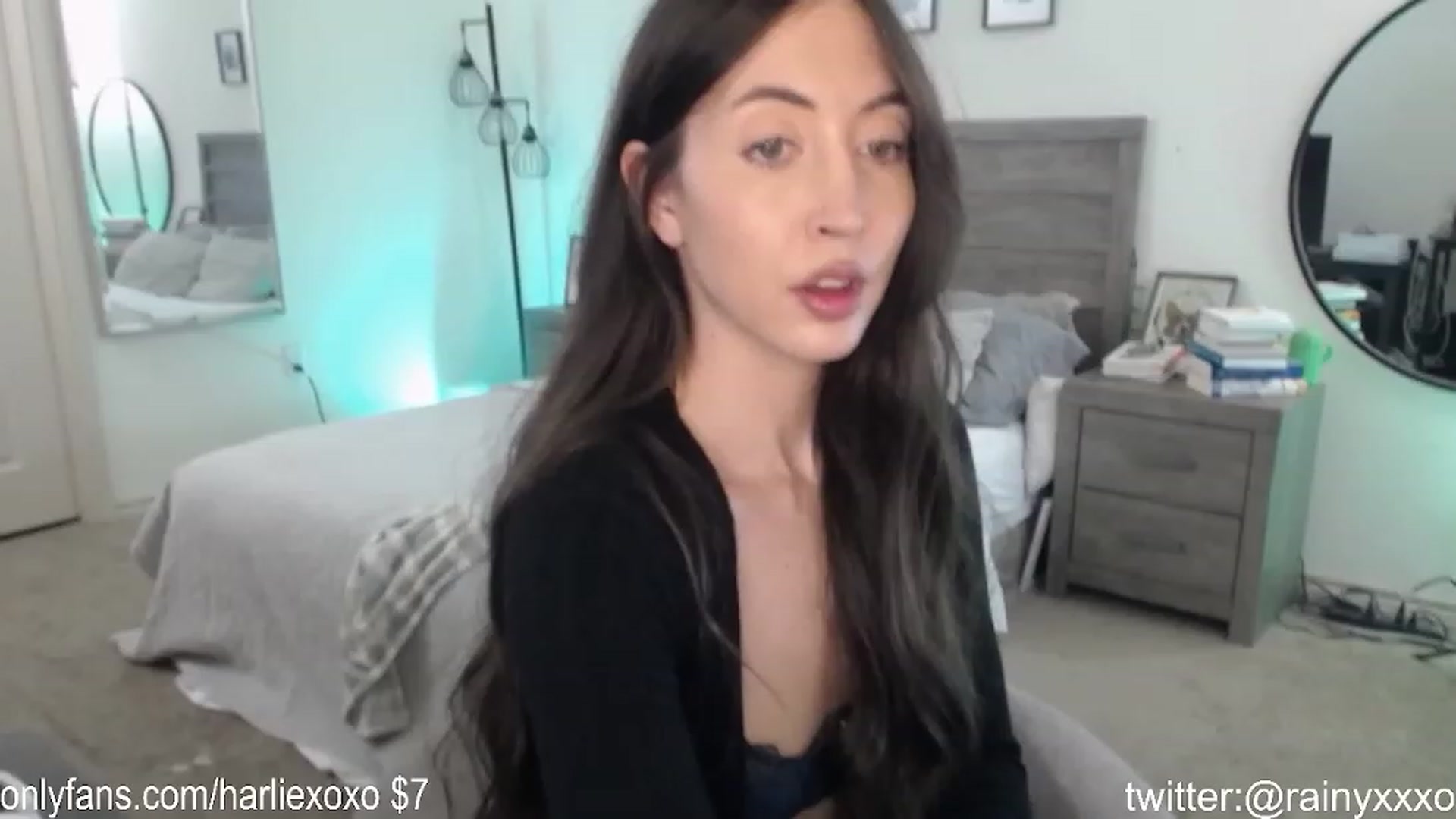 Gallery image thumbnail from SweetHarlie's myfreecams stream on, 11/02/2023, 23:37 image 11 of 20