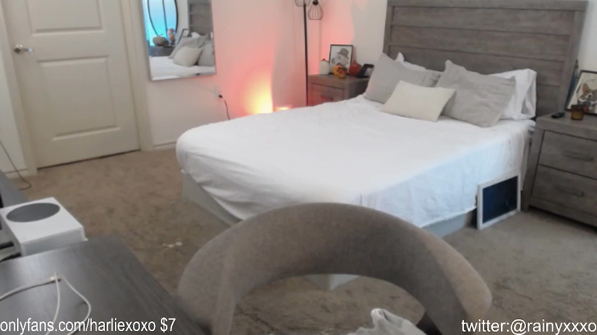 Gallery image thumbnail from SweetHarlie's myfreecams stream on, 11/07/2023, 04:11 image 20 of 20