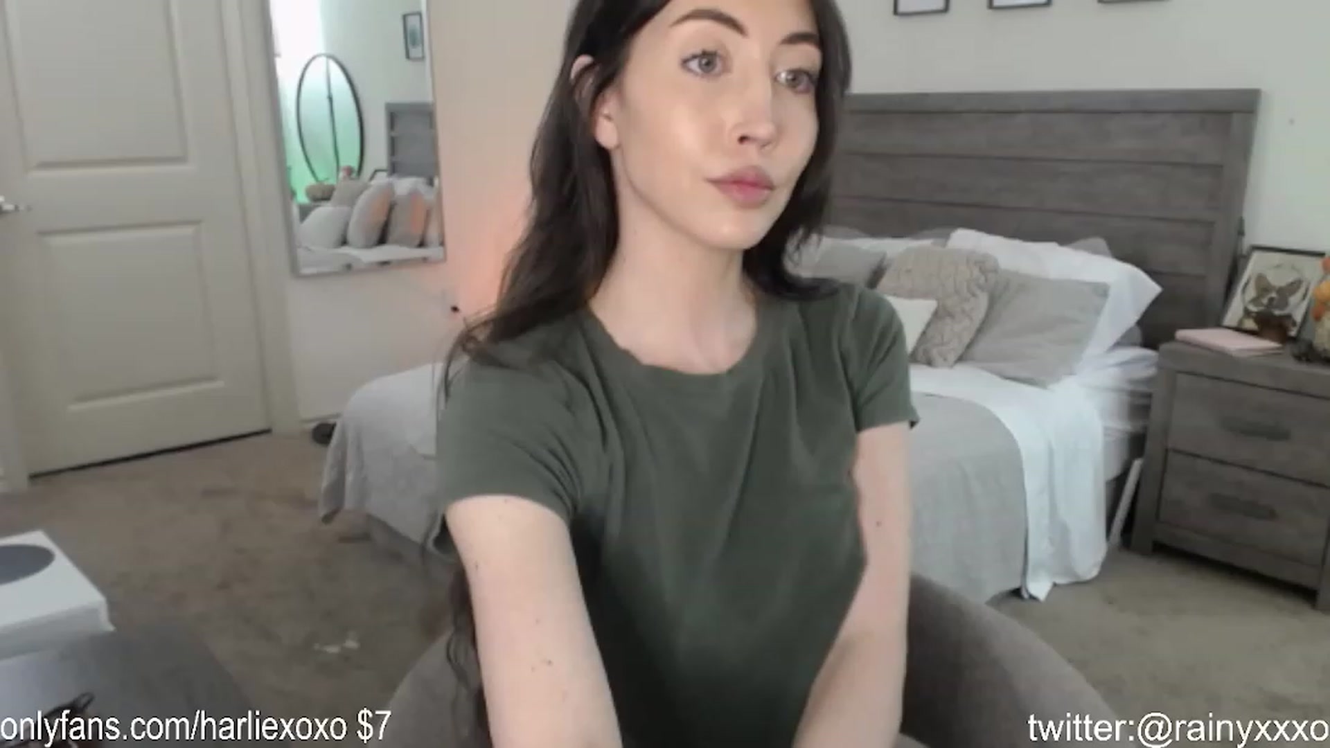 Gallery image thumbnail from SweetHarlie's myfreecams stream on, 11/09/2023, 20:43 image 3 of 20