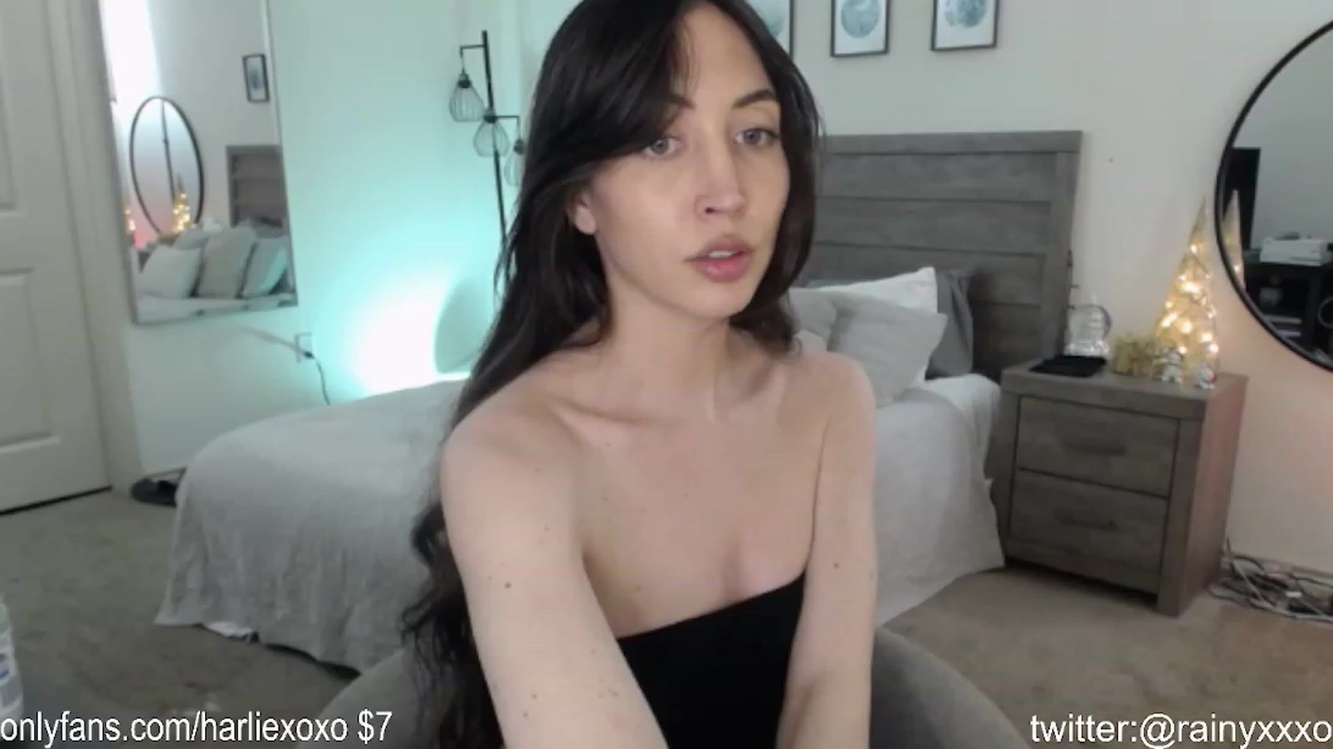Gallery image thumbnail from SweetHarlie's myfreecams stream on, 11/30/2023, 02:36 image 13 of 20