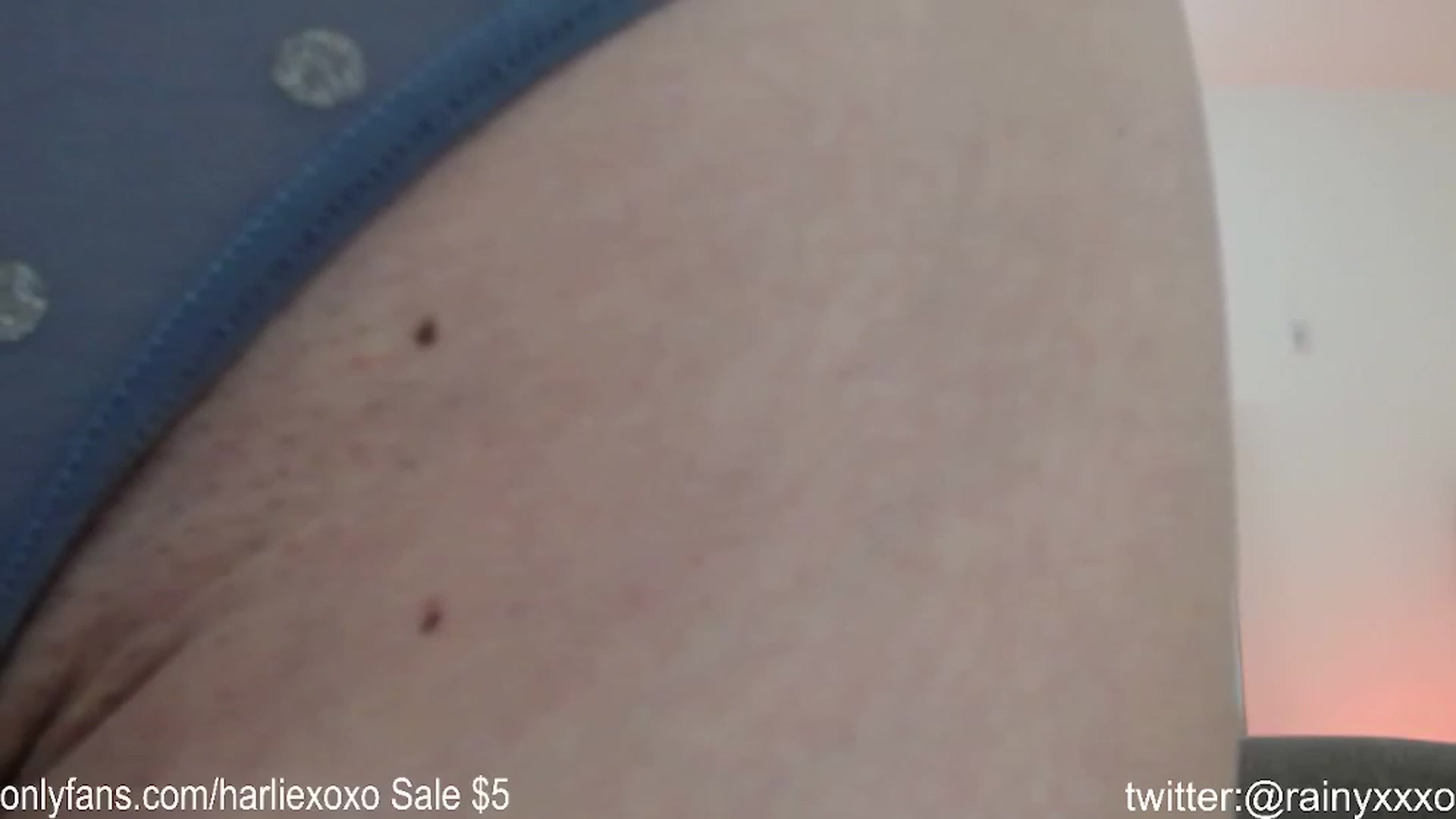 Gallery image thumbnail from SweetHarlie's myfreecams stream on, 12/01/2023, 21:09 image 19 of 20