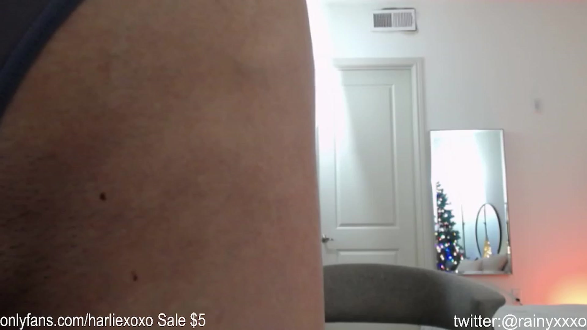 Gallery image thumbnail from SweetHarlie's myfreecams stream on, 12/01/2023, 22:46 image 5 of 20