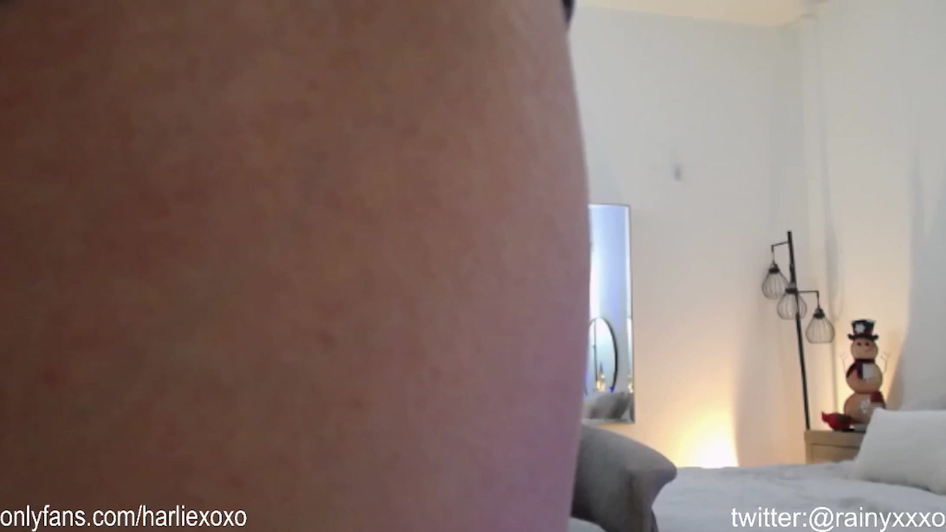 Gallery image thumbnail from SweetHarlie's myfreecams stream on, 01/01/2024, 01:59 image 10 of 20