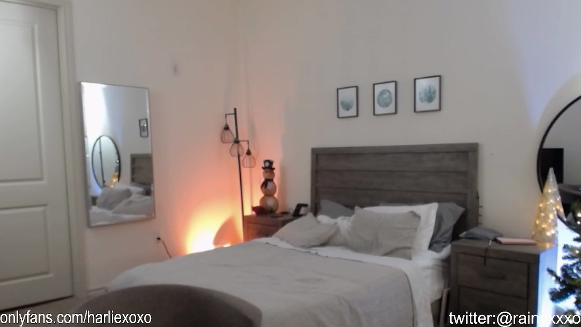 Gallery image thumbnail from SweetHarlie's myfreecams stream on, 01/24/2024, 02:39 image 7 of 20