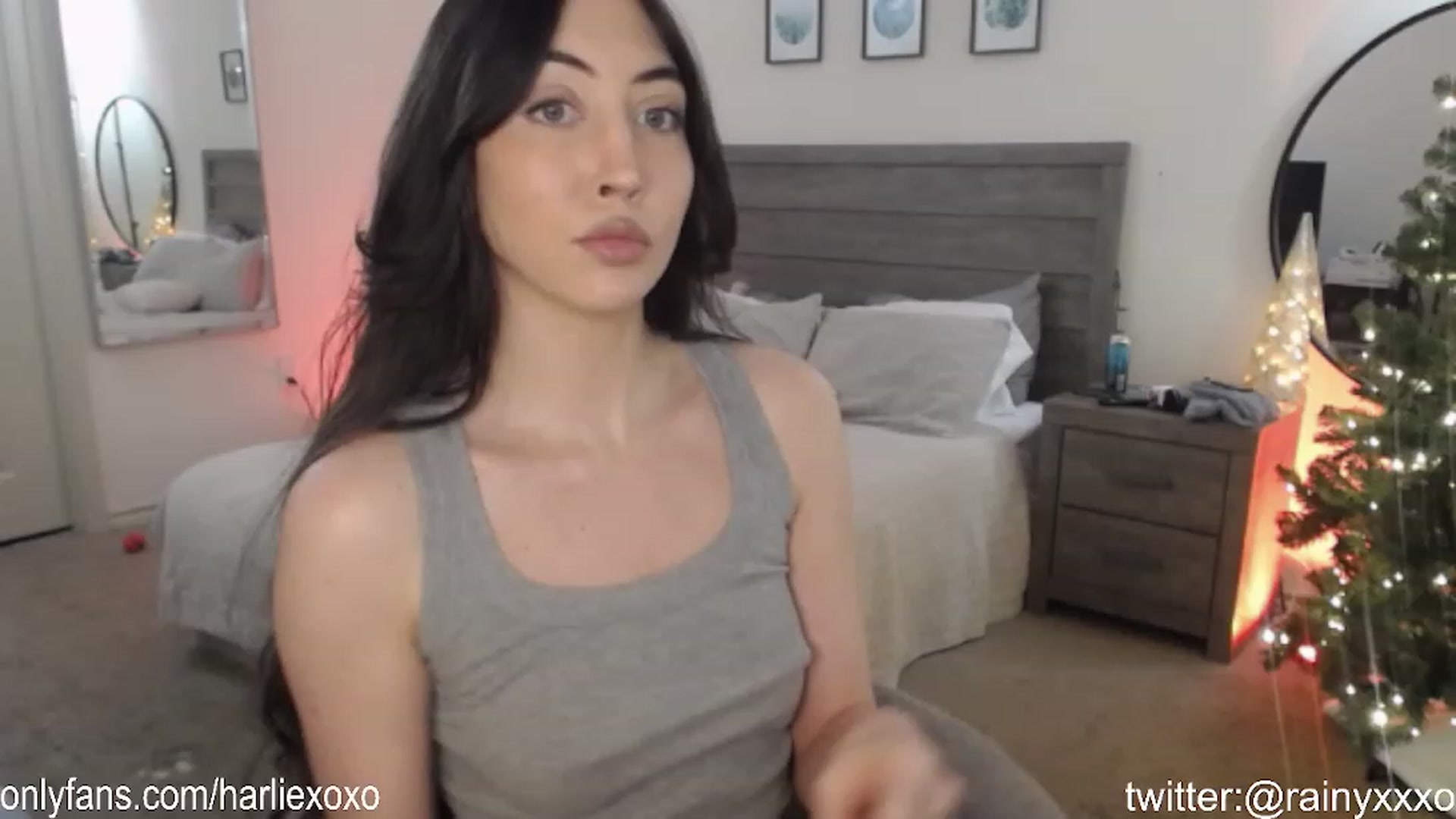 Gallery image thumbnail from SweetHarlie's myfreecams stream on, 01/27/2024, 23:12 image 13 of 20