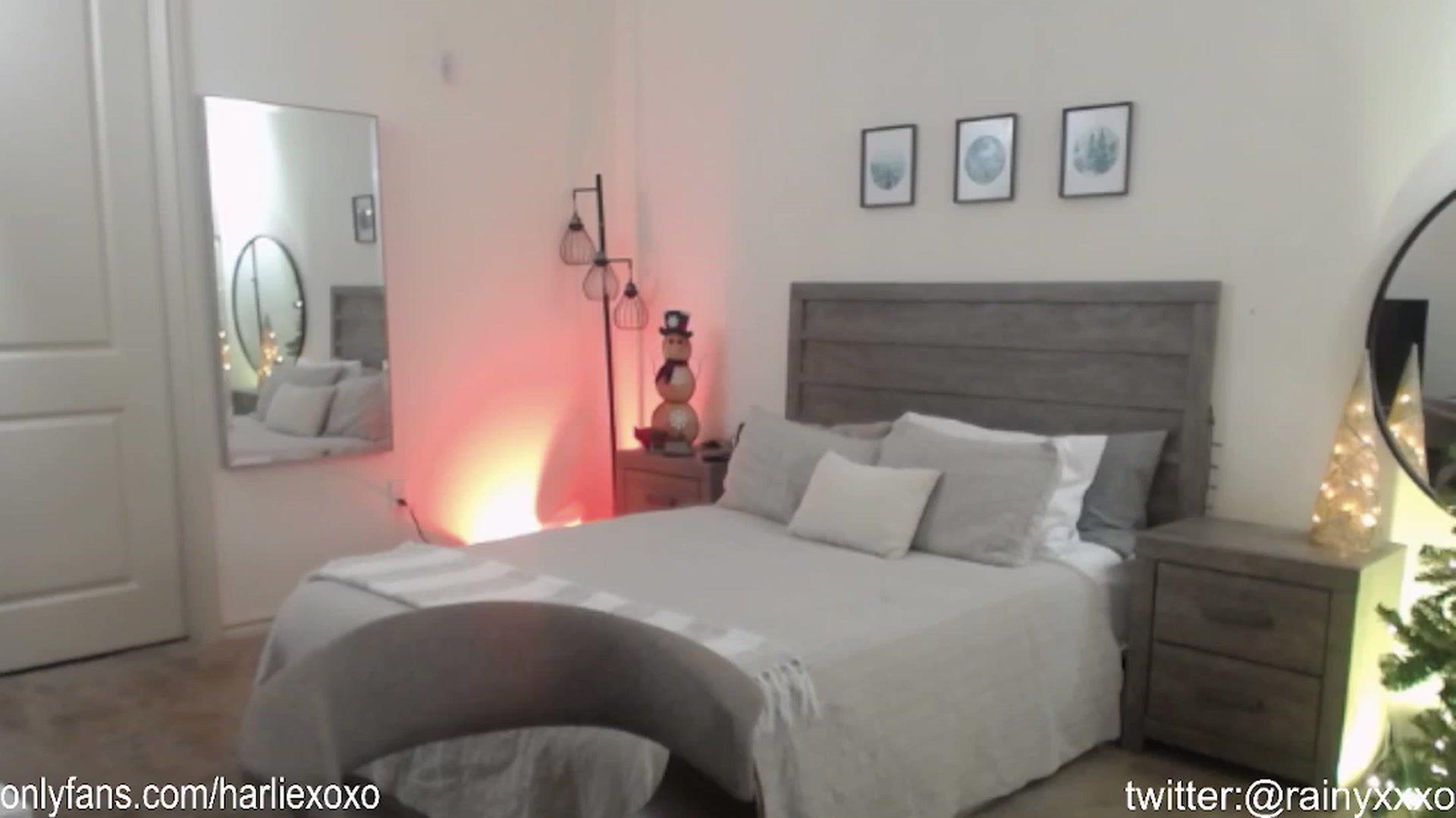 Gallery image thumbnail from SweetHarlie's myfreecams stream on, 01/29/2024, 22:57 image 1 of 20