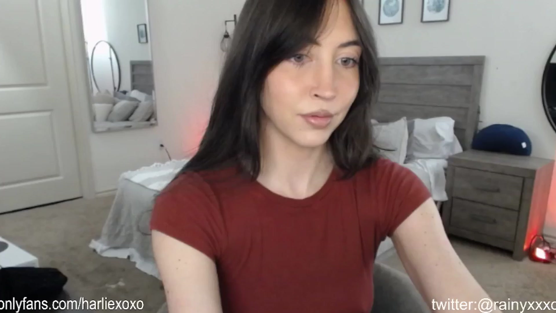 Gallery image thumbnail from SweetHarlie's myfreecams stream on, 03/25/2024, 19:07 image 8 of 20