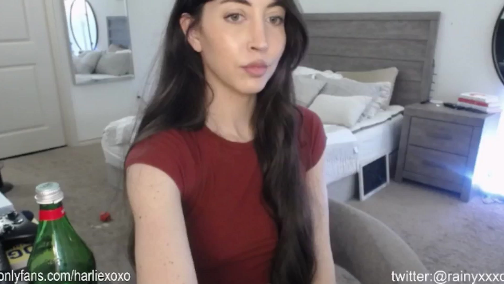 Gallery image thumbnail from SweetHarlie's myfreecams stream on, 05/24/2024, 20:53 image 11 of 20