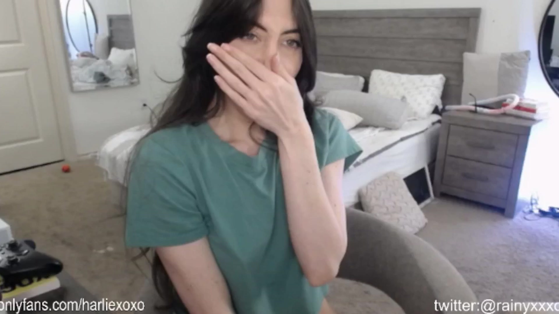 Gallery image thumbnail from SweetHarlie's myfreecams stream on, 06/12/2024, 23:14 image 15 of 20