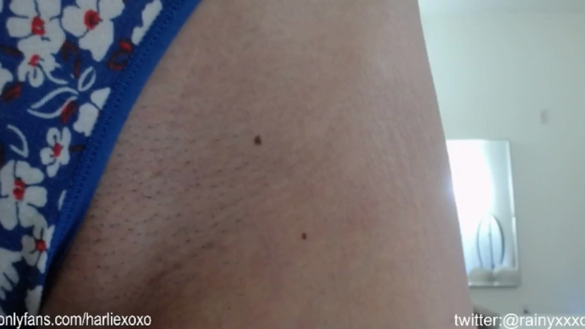 Gallery image thumbnail from SweetHarlie's myfreecams stream on, 07/05/2024, 20:39 image 20 of 20