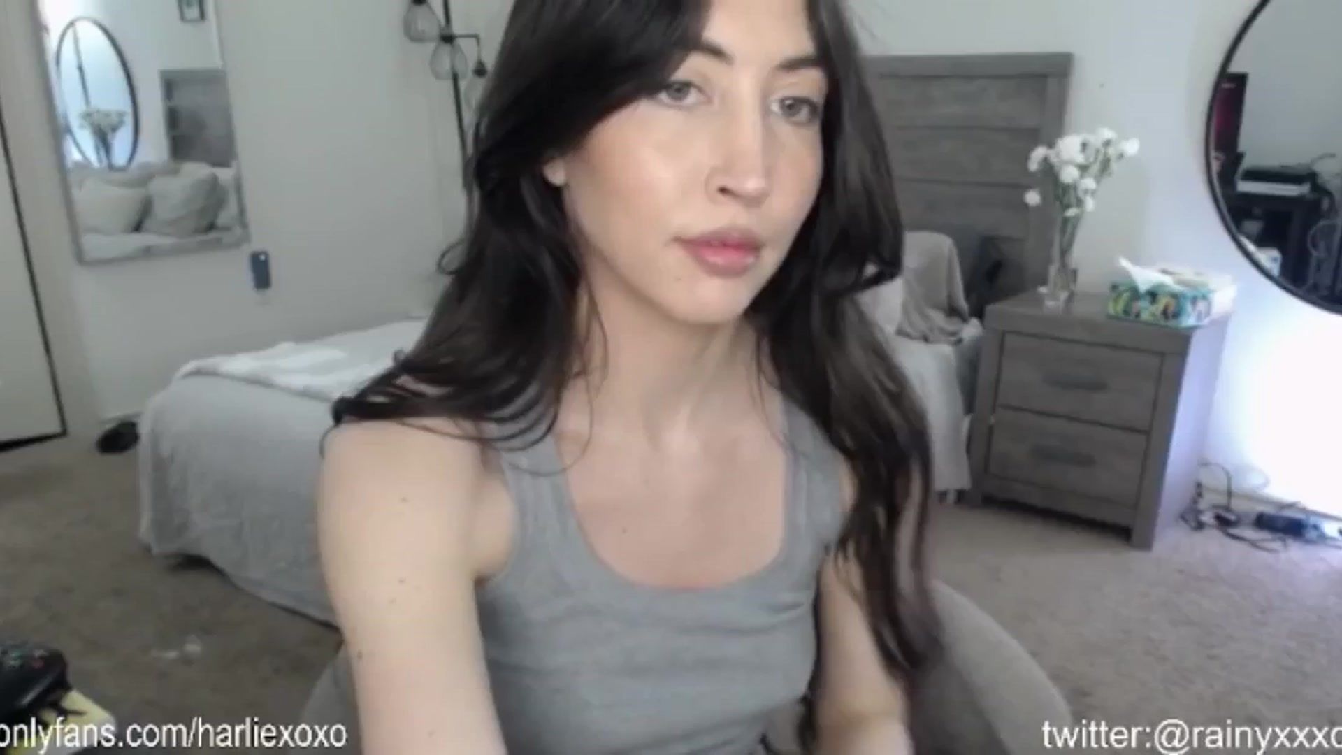 Gallery image thumbnail from SweetHarlie's myfreecams stream on, 08/26/2024, 17:33 image 10 of 20
