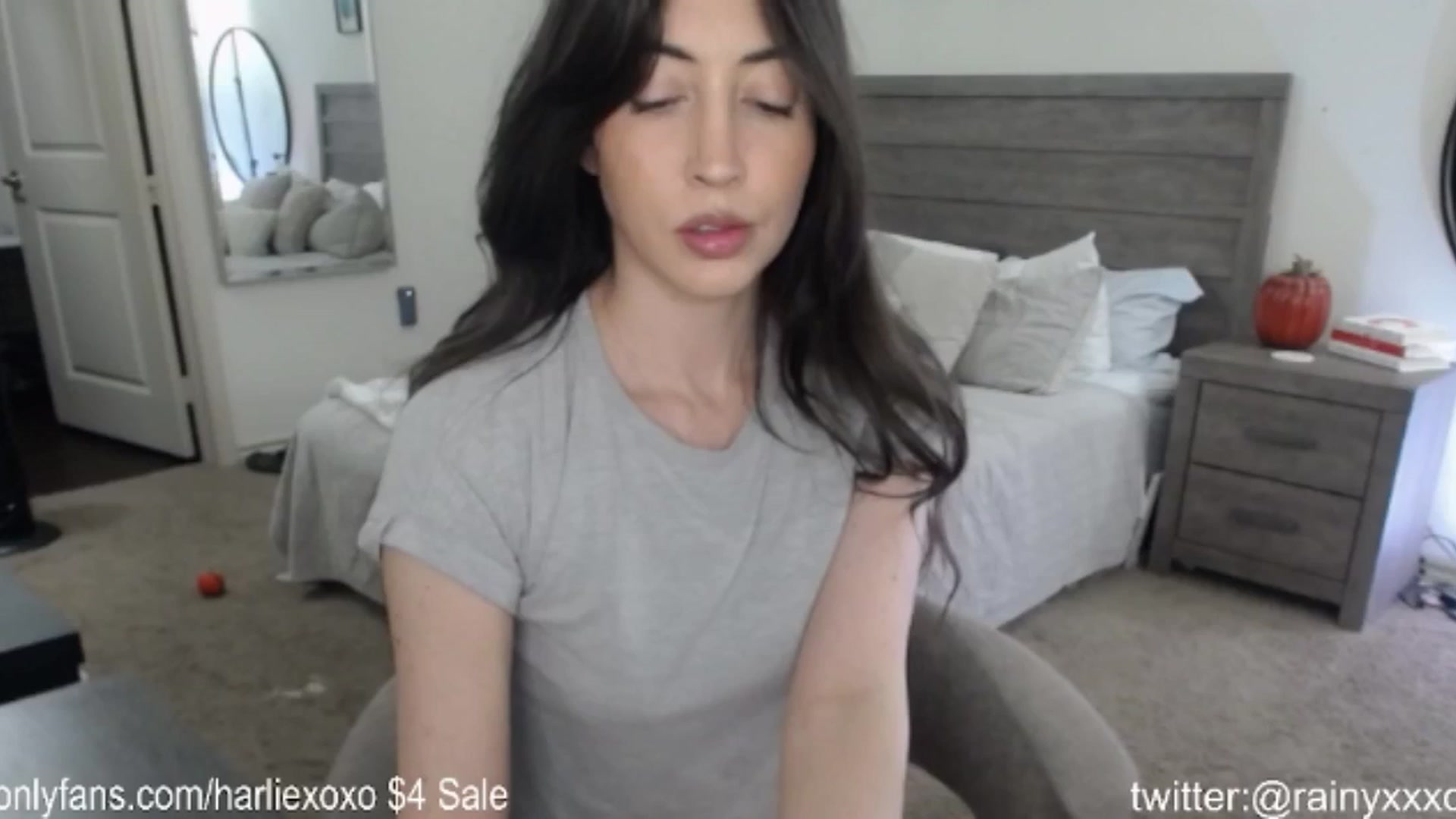 Gallery image thumbnail from SweetHarlie's myfreecams stream on, 09/11/2024, 22:26 image 1 of 20