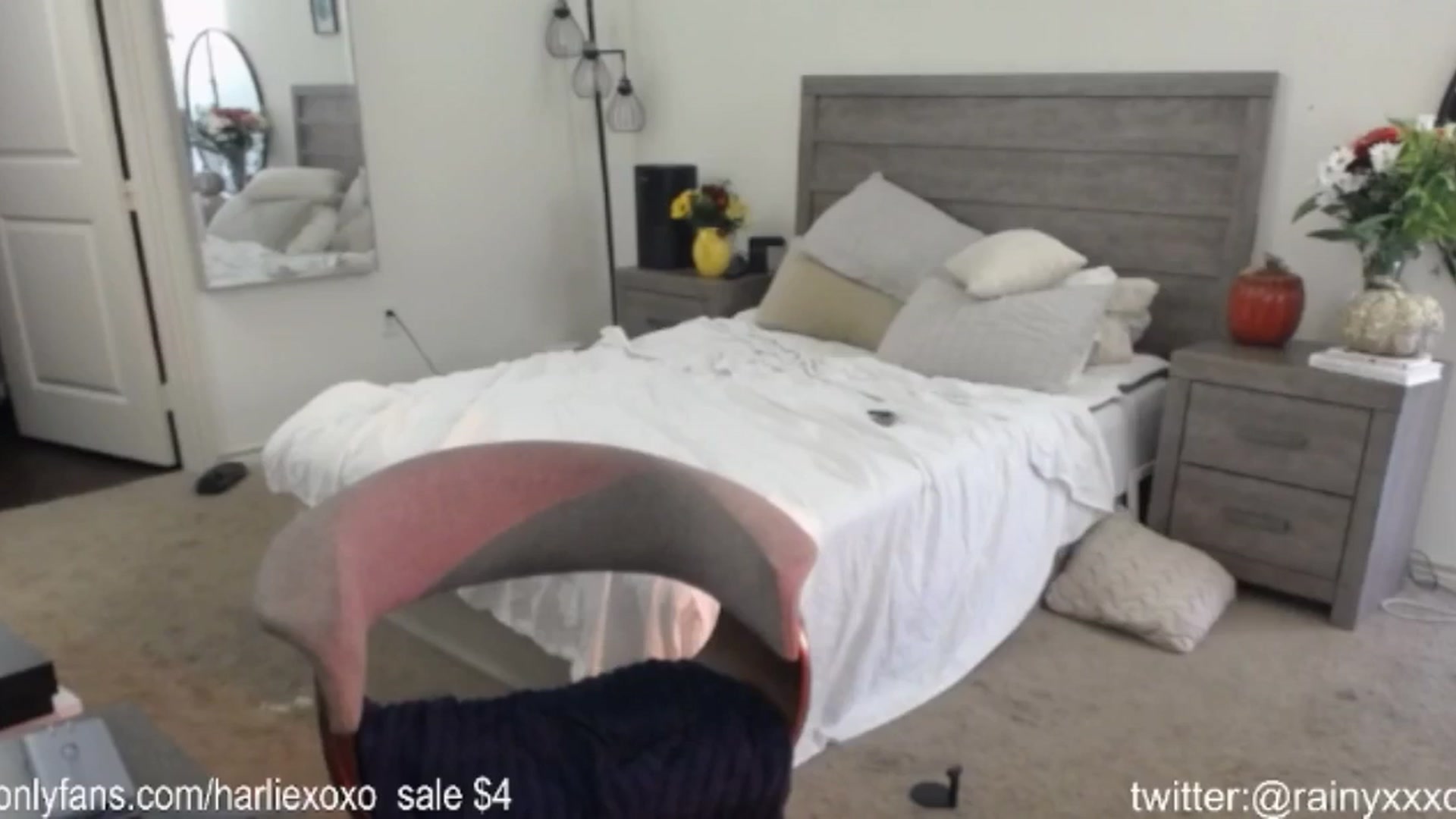 Gallery image thumbnail from SweetHarlie's myfreecams stream on, 09/27/2024, 02:08 image 11 of 20