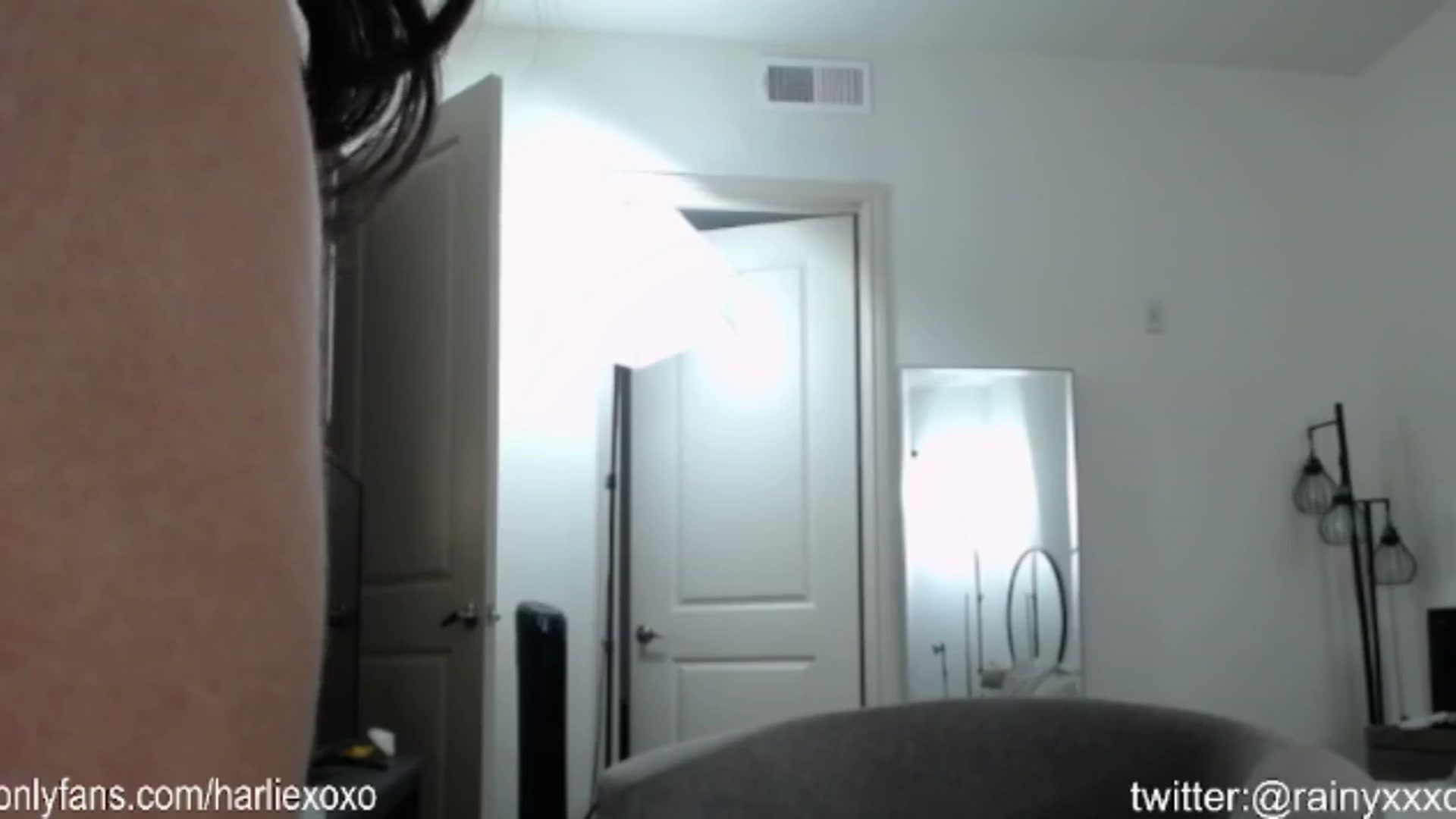 Gallery image thumbnail from SweetHarlie's myfreecams stream on, 10/15/2024, 23:53 image 19 of 20