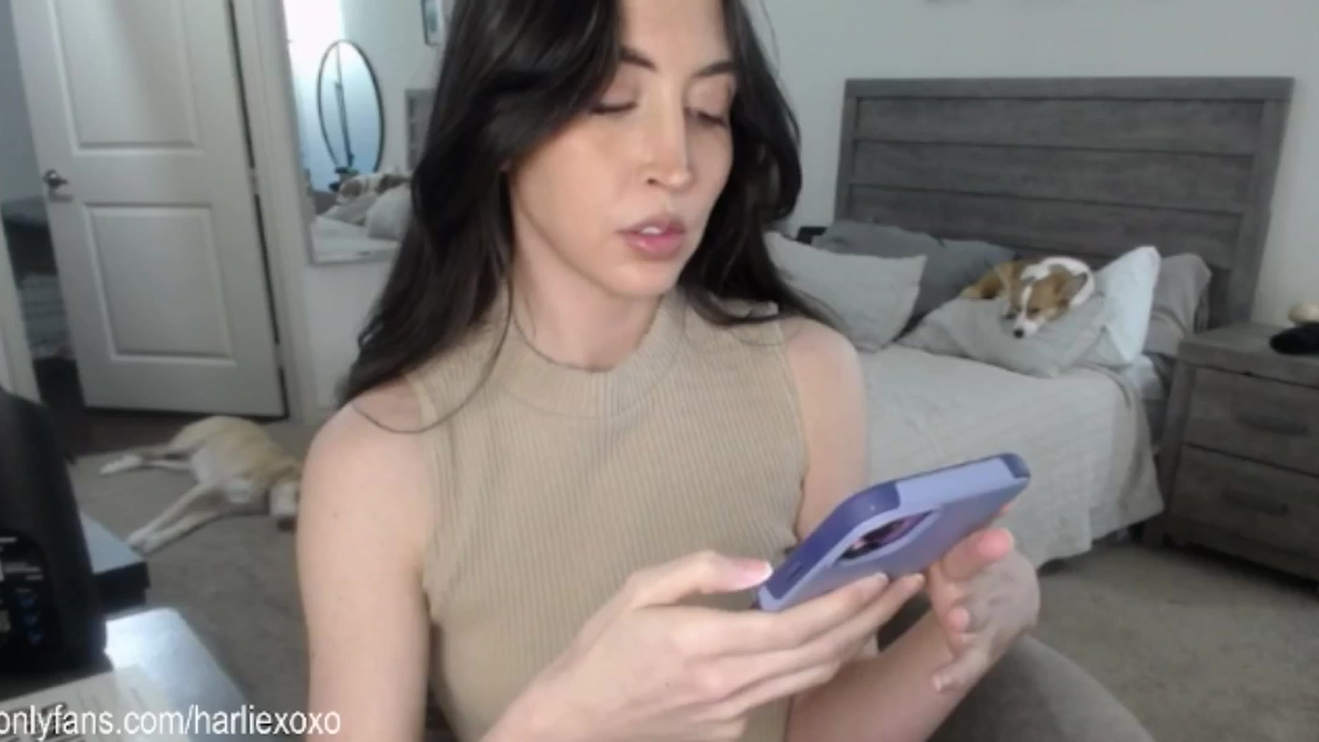 Gallery image thumbnail from SweetHarlie's myfreecams stream on, 01/14/2025, 20:34 image 14 of 20