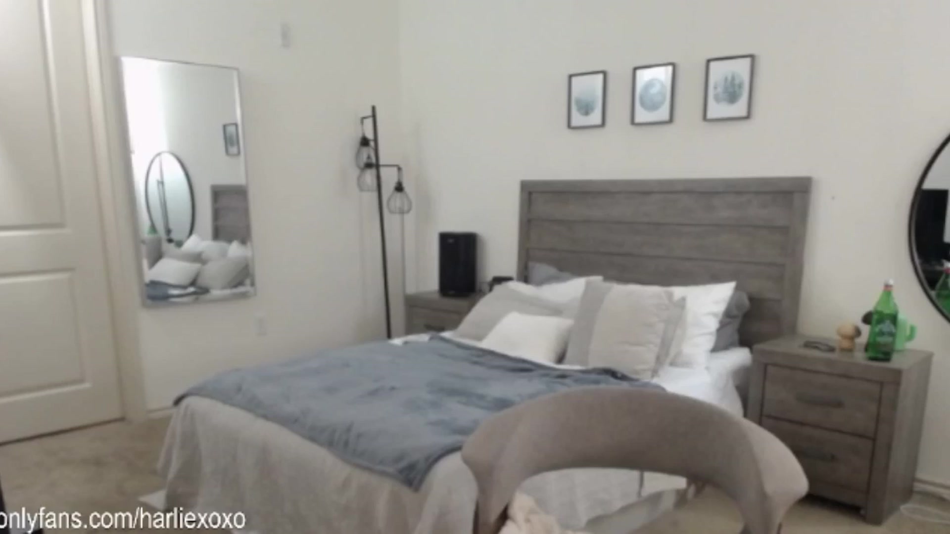 Gallery image thumbnail from SweetHarlie's myfreecams stream on, 02/01/2025, 19:54 image 6 of 20