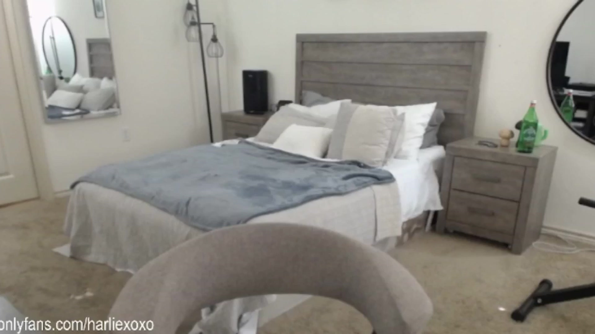 Gallery image thumbnail from SweetHarlie's myfreecams stream on, 02/01/2025, 21:00 image 17 of 20