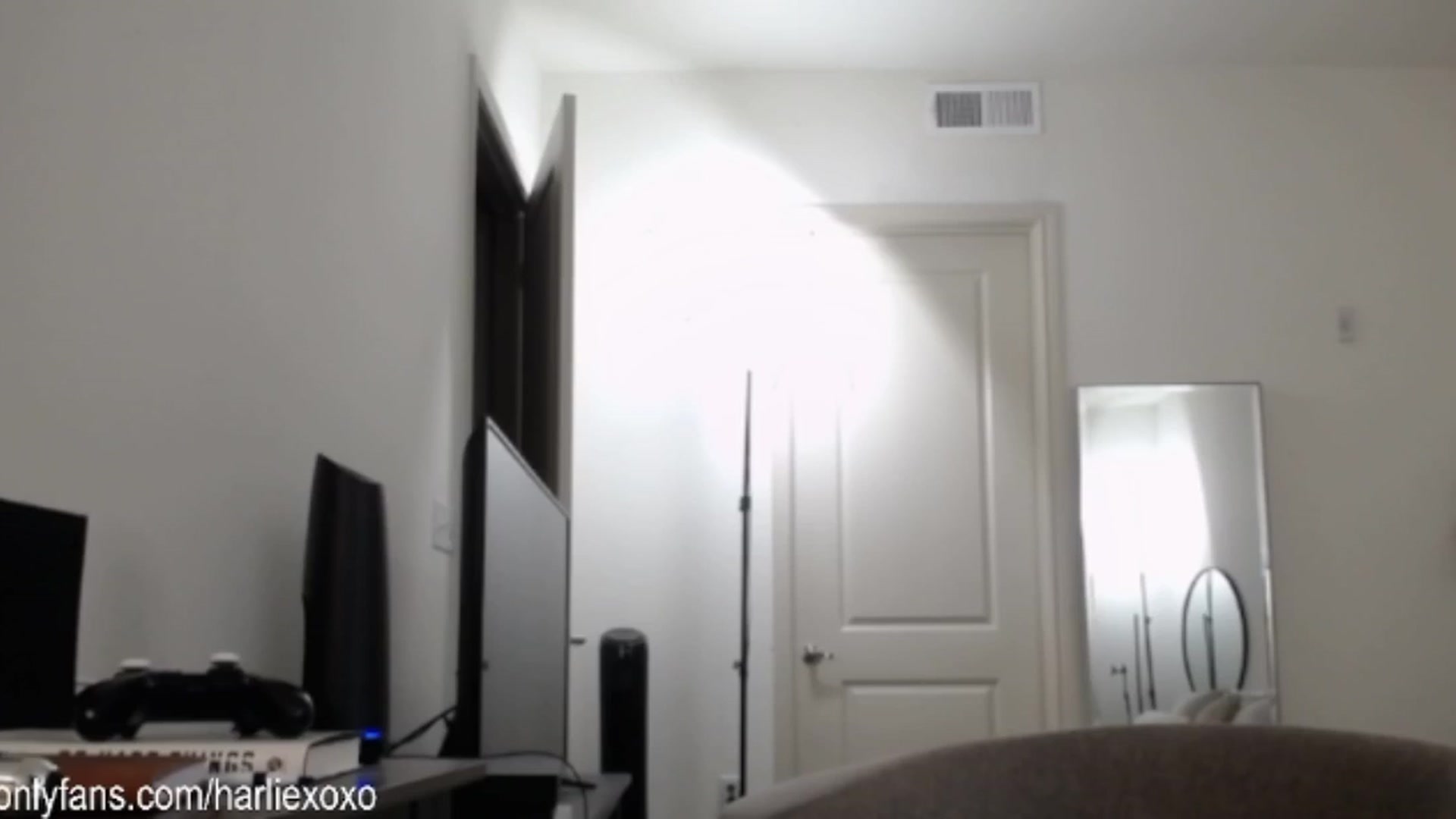 Gallery image thumbnail from SweetHarlie's myfreecams stream on, 02/07/2025, 16:04 image 19 of 20