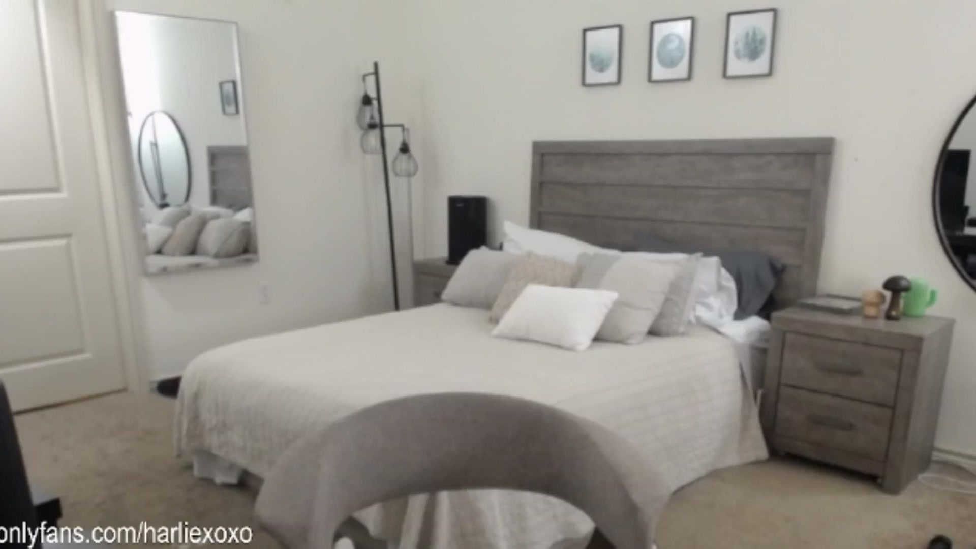 Gallery image thumbnail from SweetHarlie's myfreecams stream on, 02/07/2025, 20:59 image 12 of 20