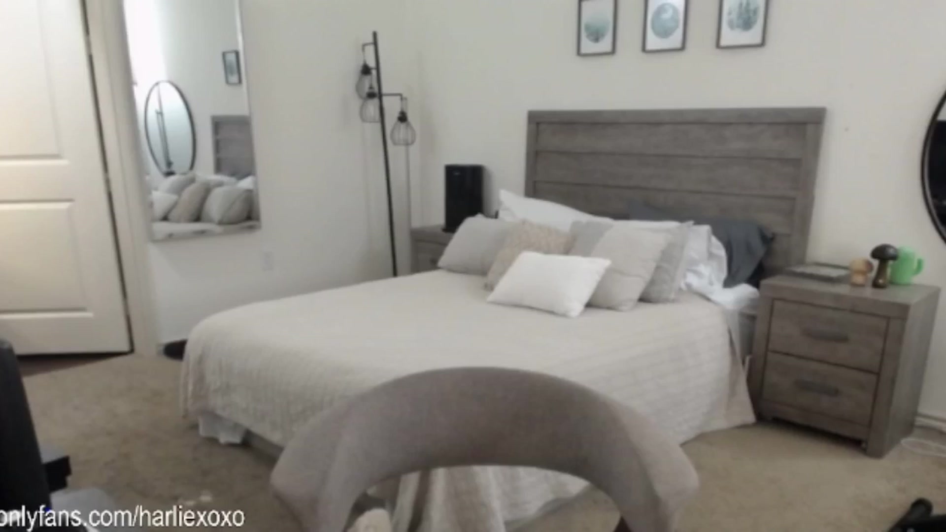 Gallery image thumbnail from SweetHarlie's myfreecams stream on, 02/07/2025, 20:59 image 8 of 20