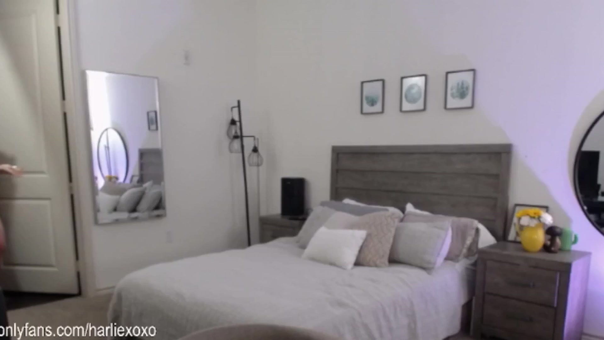 Gallery image thumbnail from SweetHarlie's myfreecams stream on, 02/15/2025, 24:00 image 2 of 20