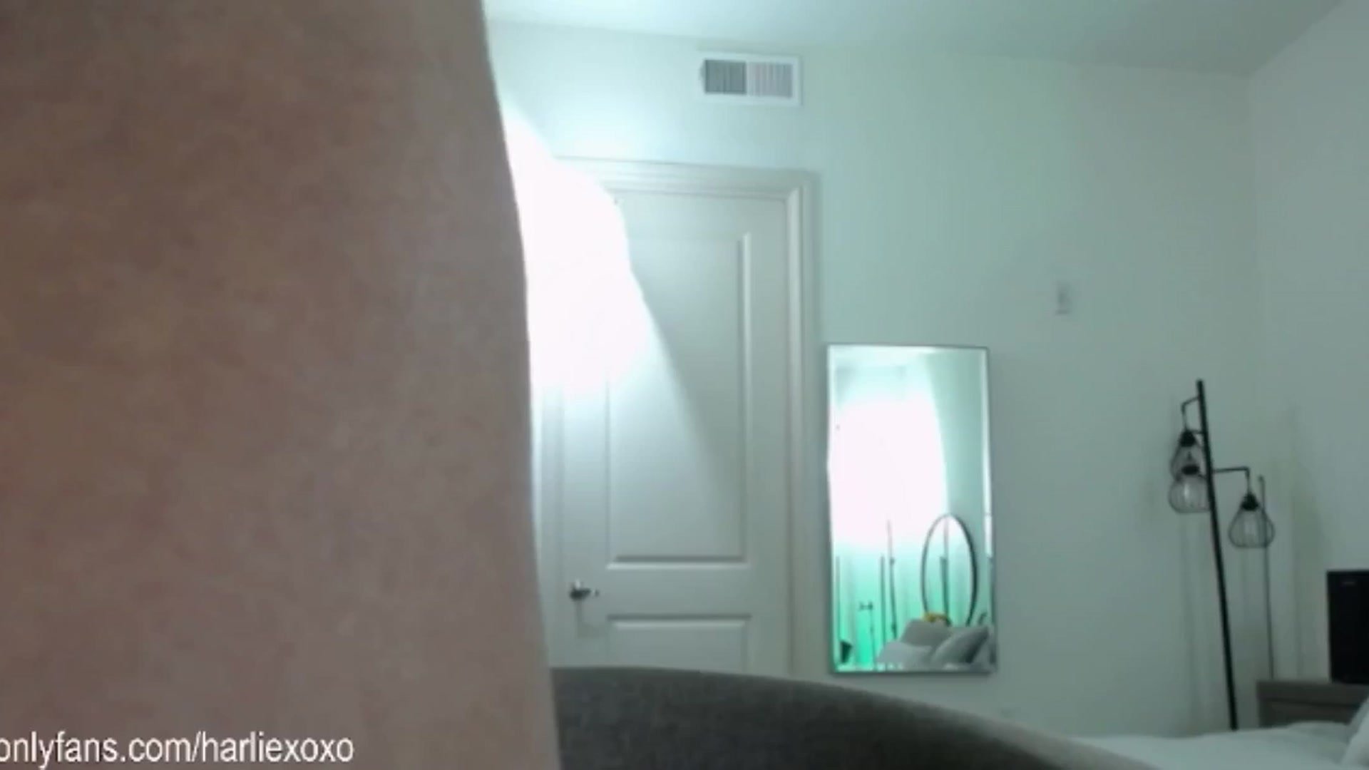 Gallery image thumbnail from SweetHarlie's myfreecams stream on, 02/15/2025, 24:00 image 7 of 20