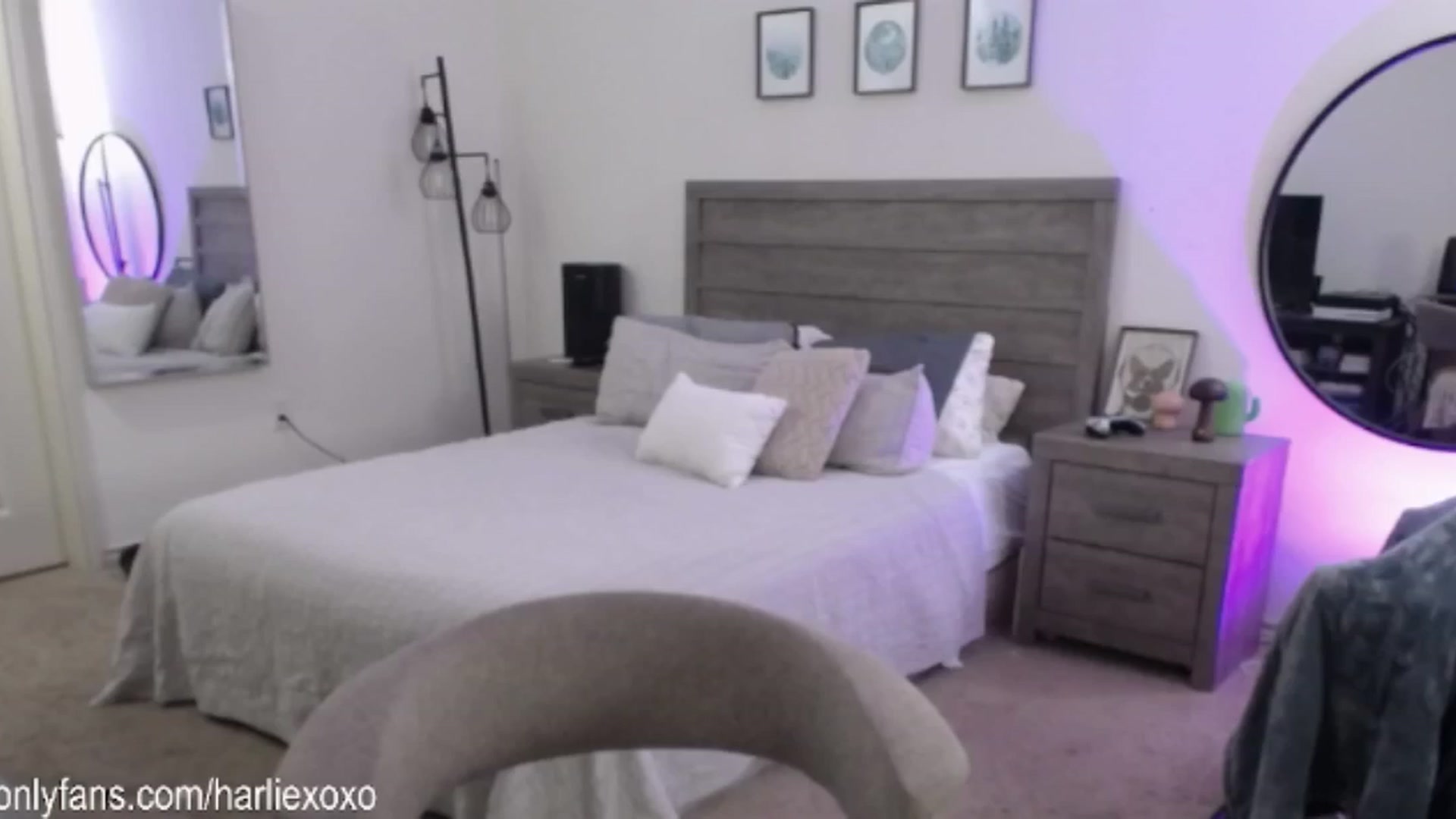 Gallery image thumbnail from SweetHarlie's myfreecams stream on, 03/04/2025, 23:47 image 14 of 20
