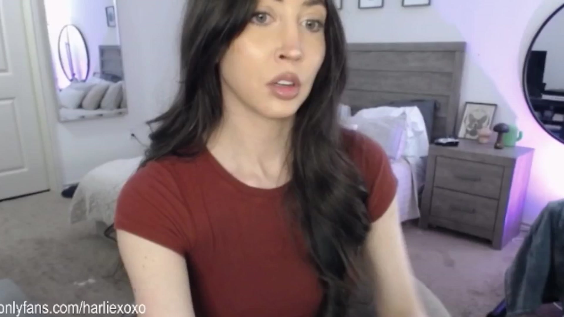 Gallery image thumbnail from SweetHarlie's myfreecams stream on, 03/06/2025, 21:22 image 1 of 20