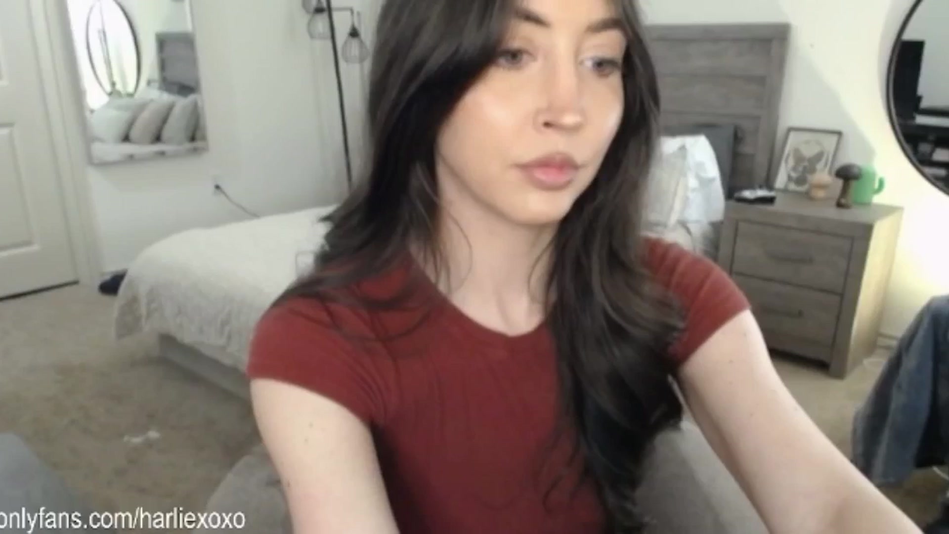 Gallery image thumbnail from SweetHarlie's myfreecams stream on, 03/06/2025, 21:22 image 18 of 20