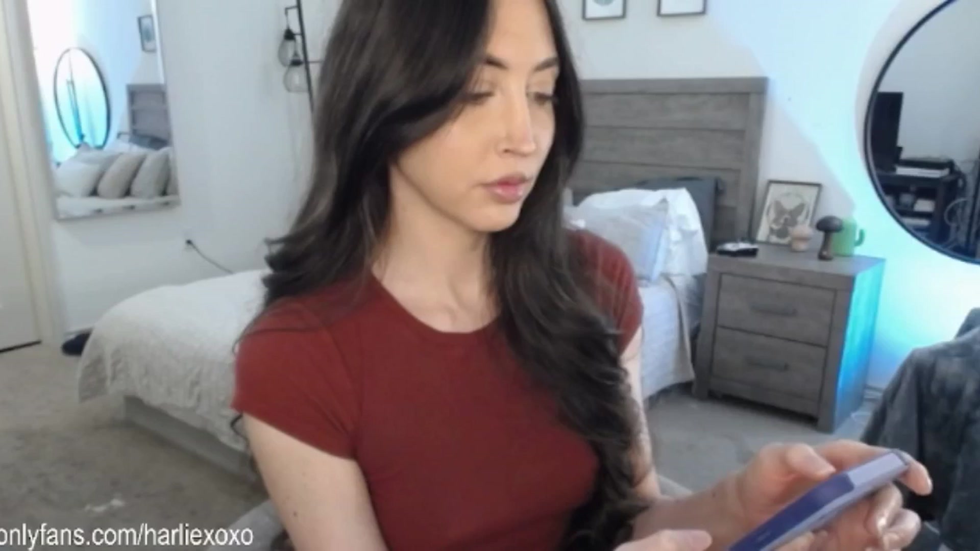 Gallery image thumbnail from SweetHarlie's myfreecams stream on, 03/06/2025, 21:22 image 8 of 20