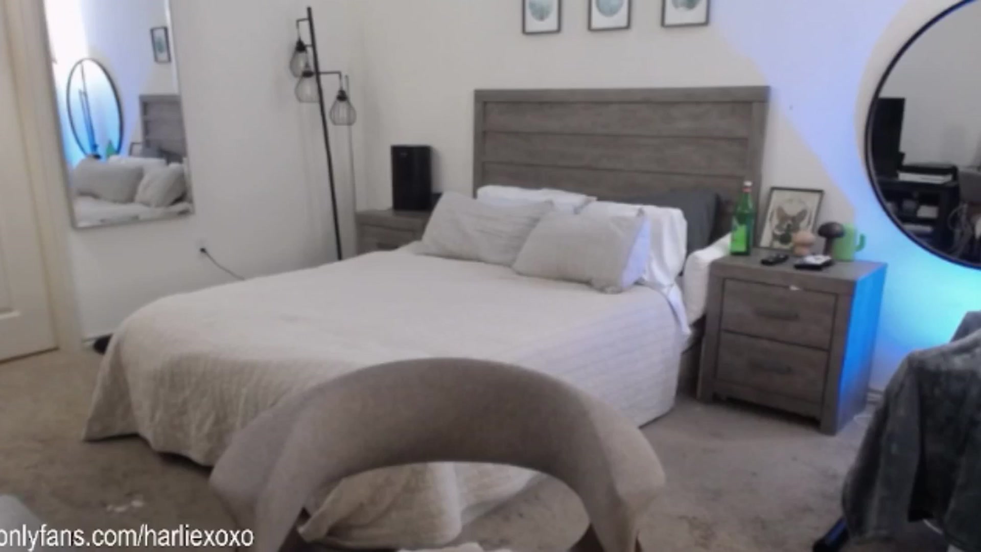 Gallery image thumbnail from SweetHarlie's myfreecams stream on, 03/07/2025, 21:27 image 20 of 20