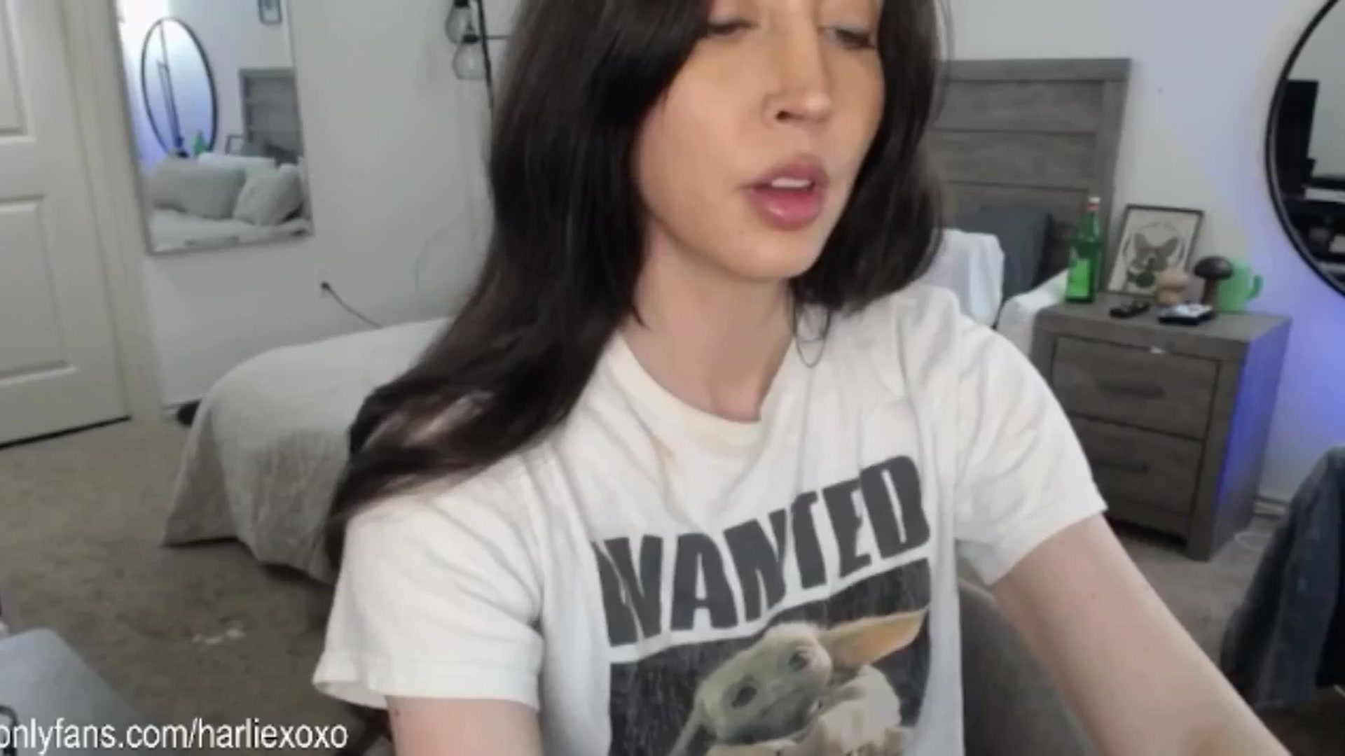 Gallery image thumbnail from SweetHarlie's myfreecams stream on, 03/07/2025, 21:27 image 4 of 20