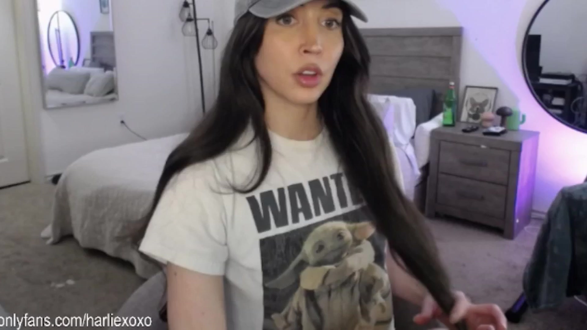 Gallery image thumbnail from SweetHarlie's myfreecams stream on, 03/07/2025, 22:57 image 15 of 20