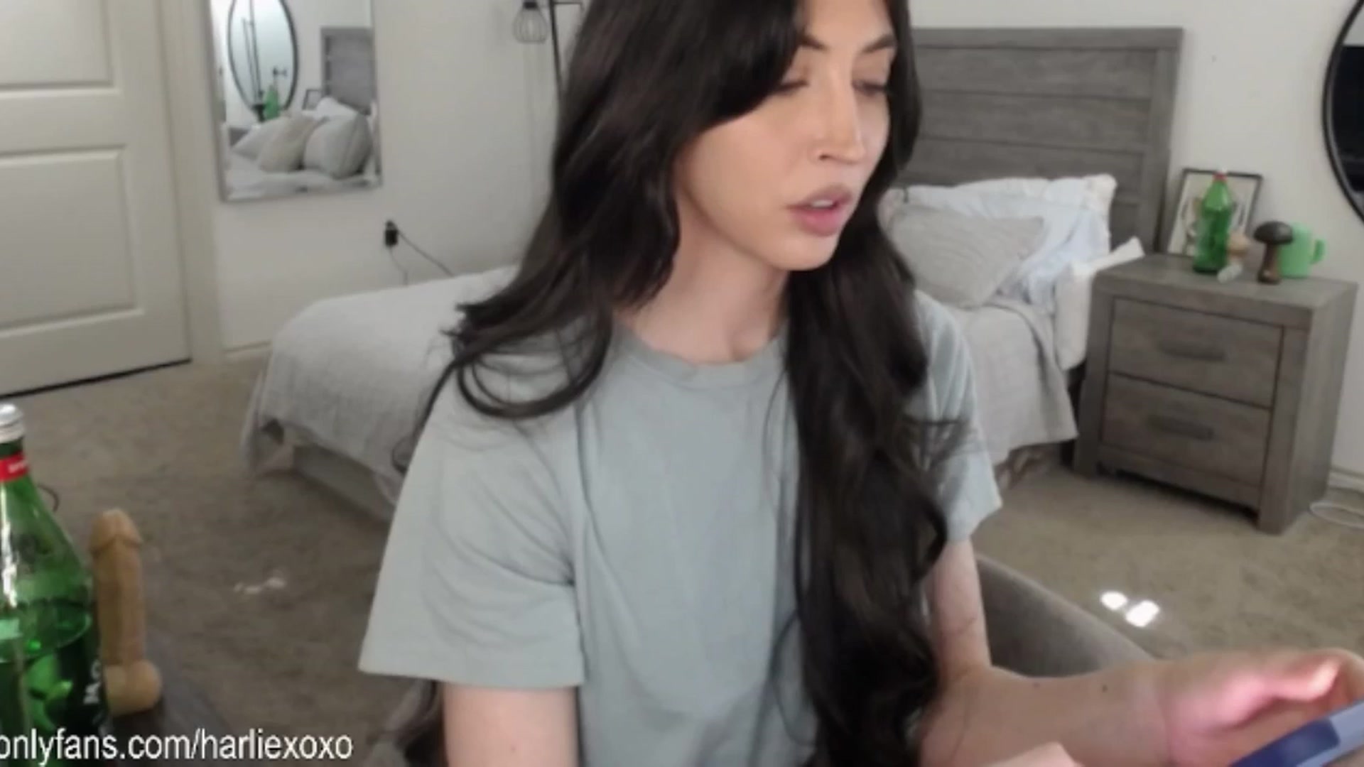 Gallery image thumbnail from SweetHarlie's myfreecams stream on, 03/10/2025, 22:52 image 16 of 20