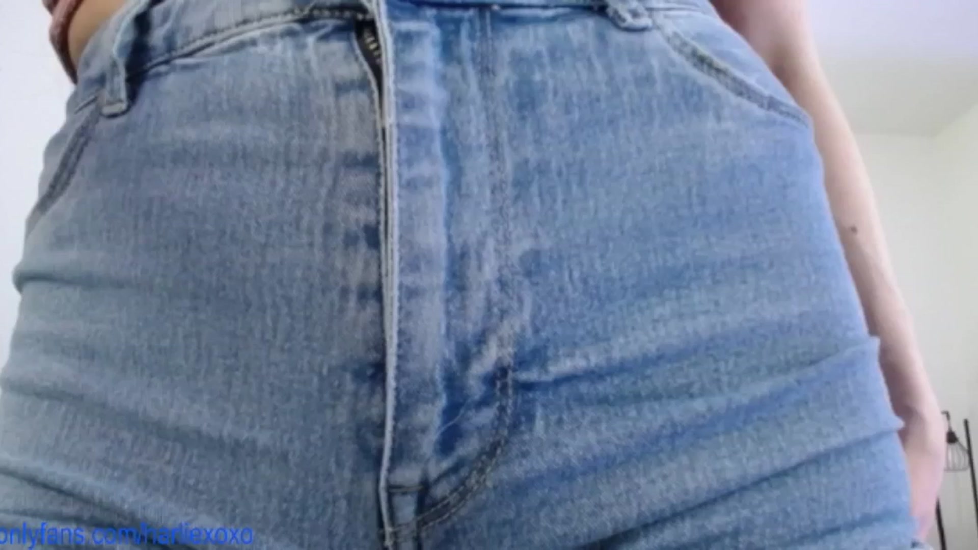 Gallery image thumbnail from SweetHarlie's myfreecams stream on, 03/21/2025, 20:22 image 2 of 20