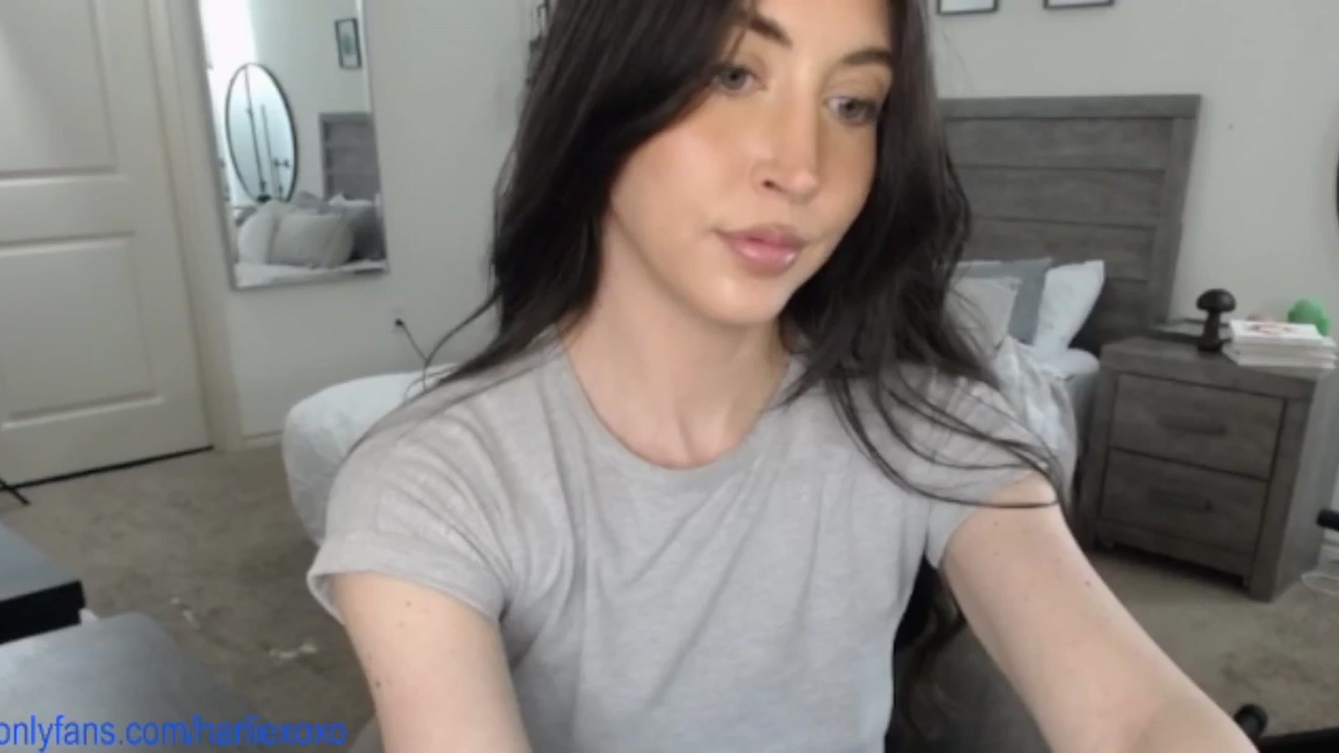 Gallery image thumbnail from SweetHarlie's myfreecams stream on, 04/09/2025, 21:38 image 11 of 20