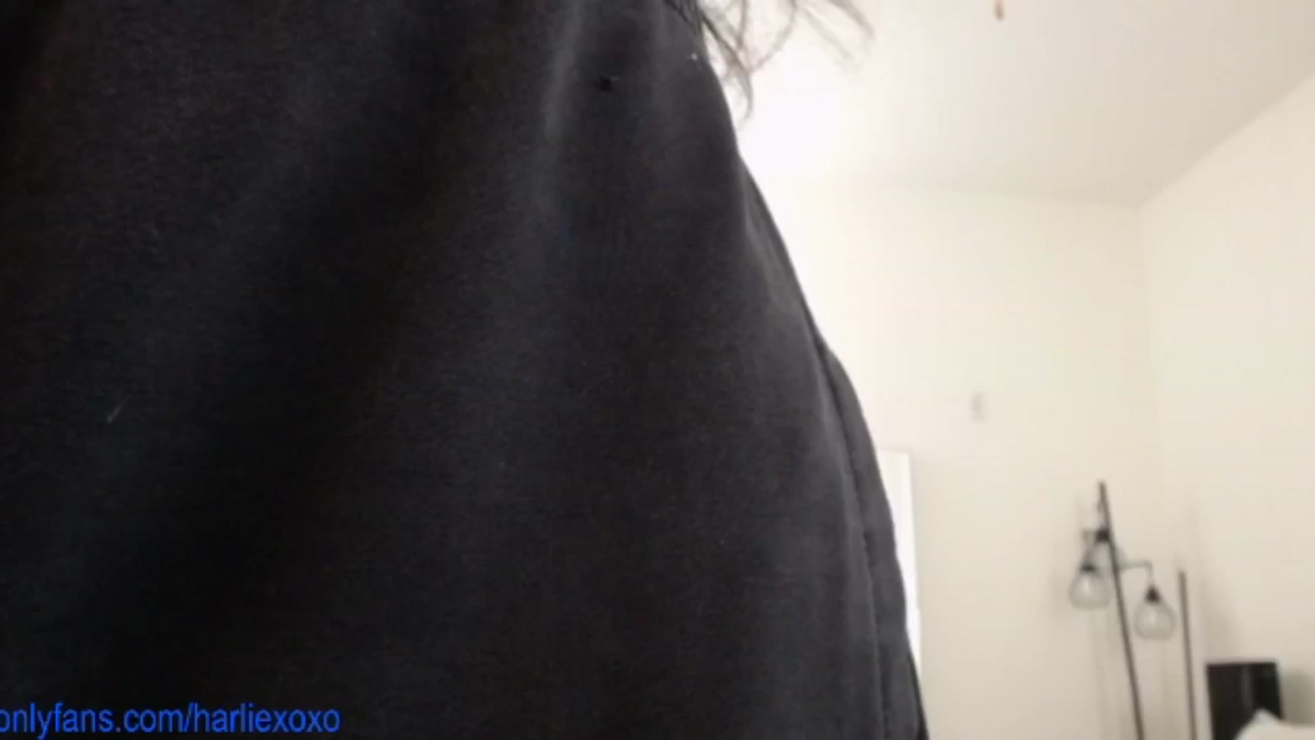 Gallery image thumbnail from SweetHarlie's myfreecams stream on, 04/09/2025, 21:38 image 13 of 20