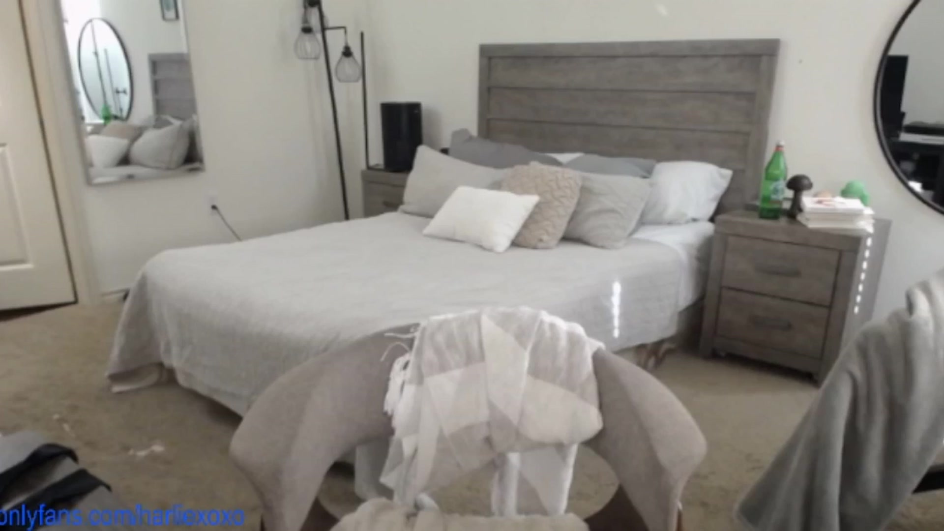 Gallery image thumbnail from SweetHarlie's myfreecams stream on, 04/11/2025, 21:29 image 20 of 20