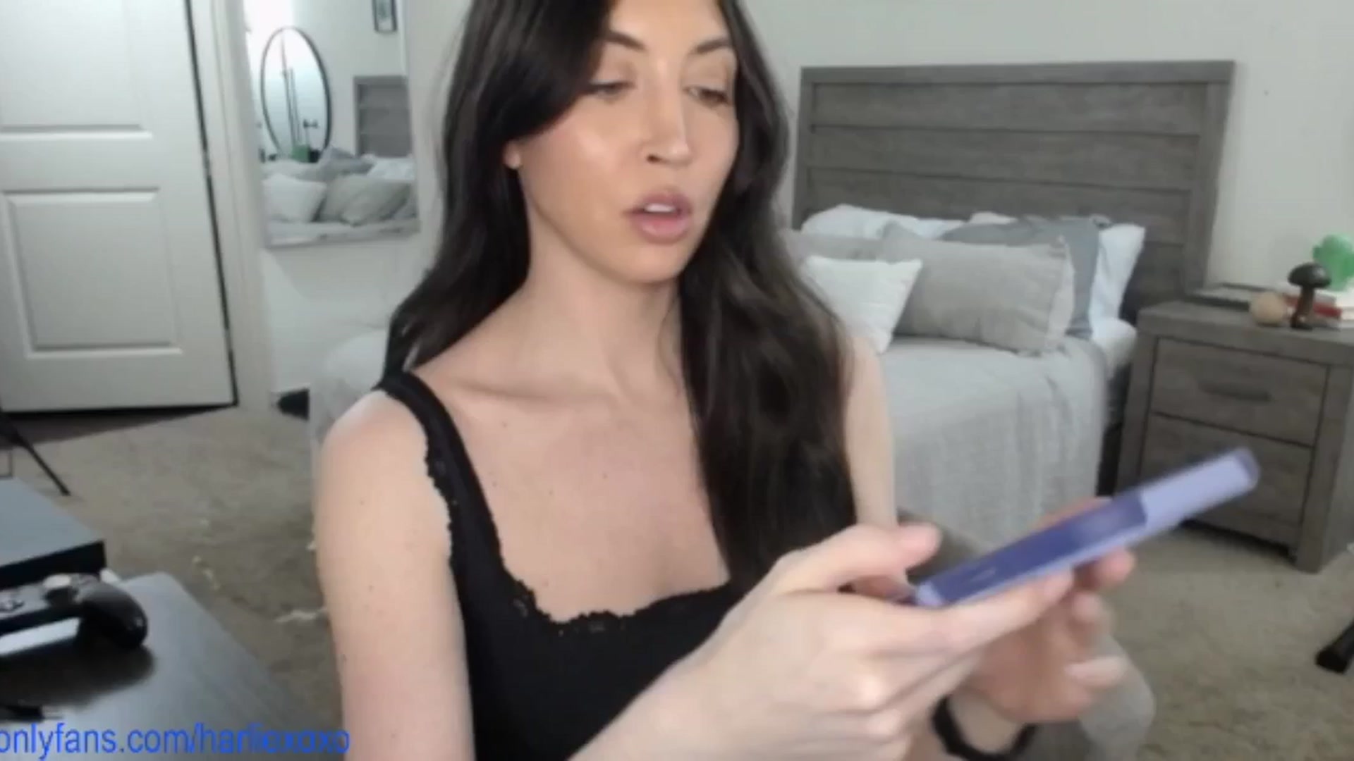 Gallery image thumbnail from SweetHarlie's myfreecams stream on, 04/24/2025, 22:45 image 16 of 20