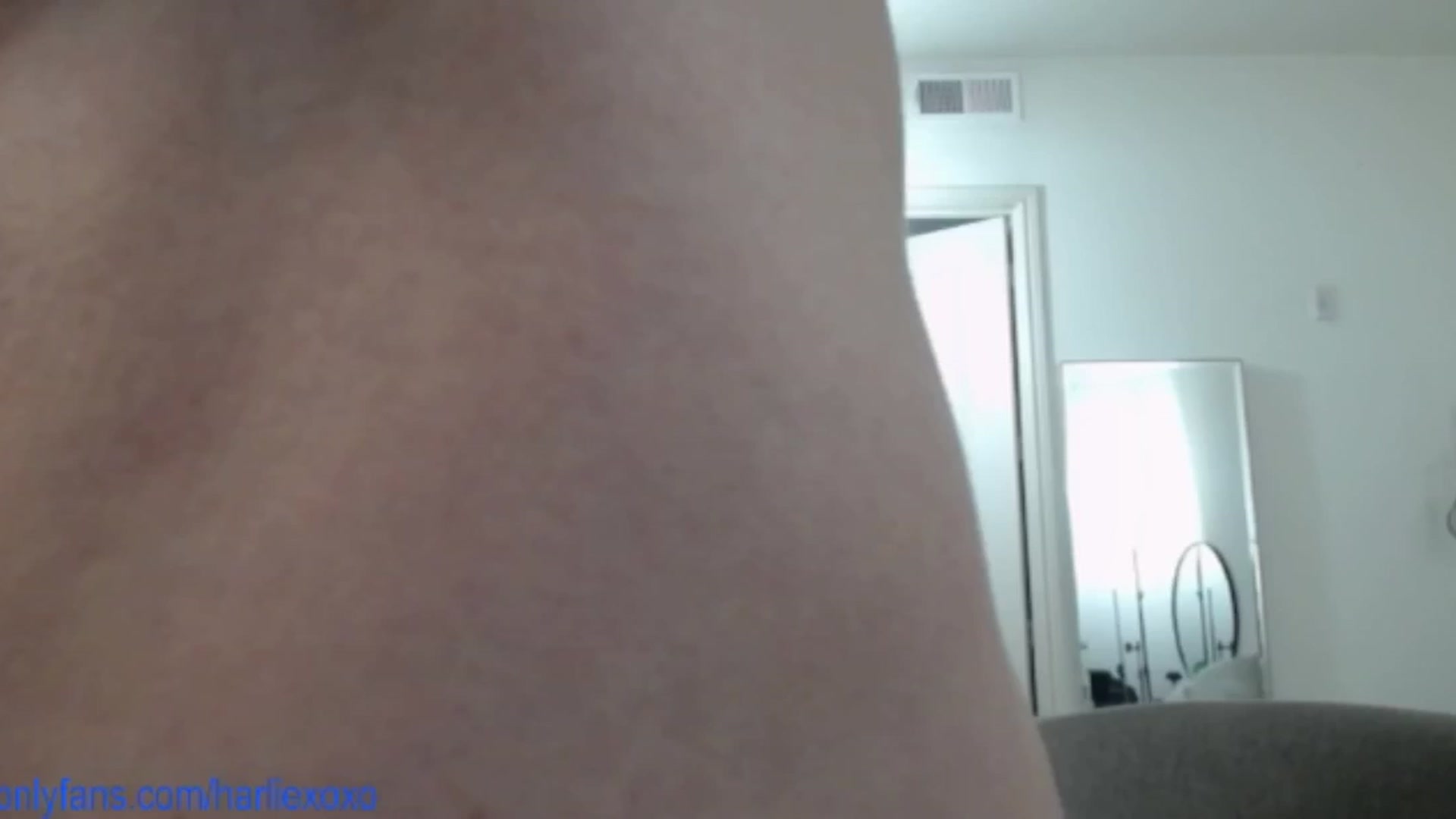Gallery image thumbnail from SweetHarlie's myfreecams stream on, 04/24/2025, 23:42 image 18 of 20