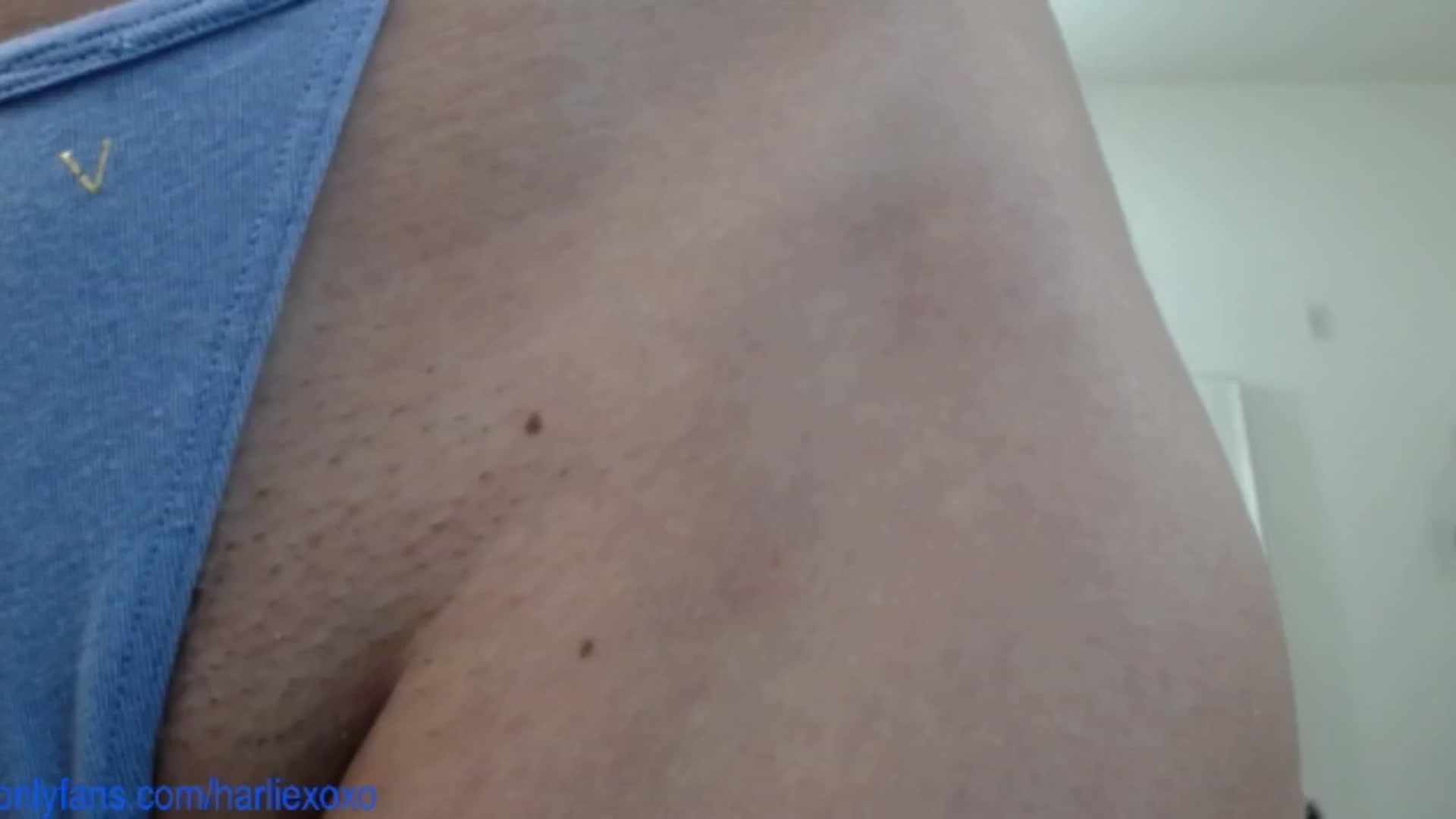Gallery image thumbnail from SweetHarlie's myfreecams stream on, 04/26/2025, 17:54 image 14 of 20