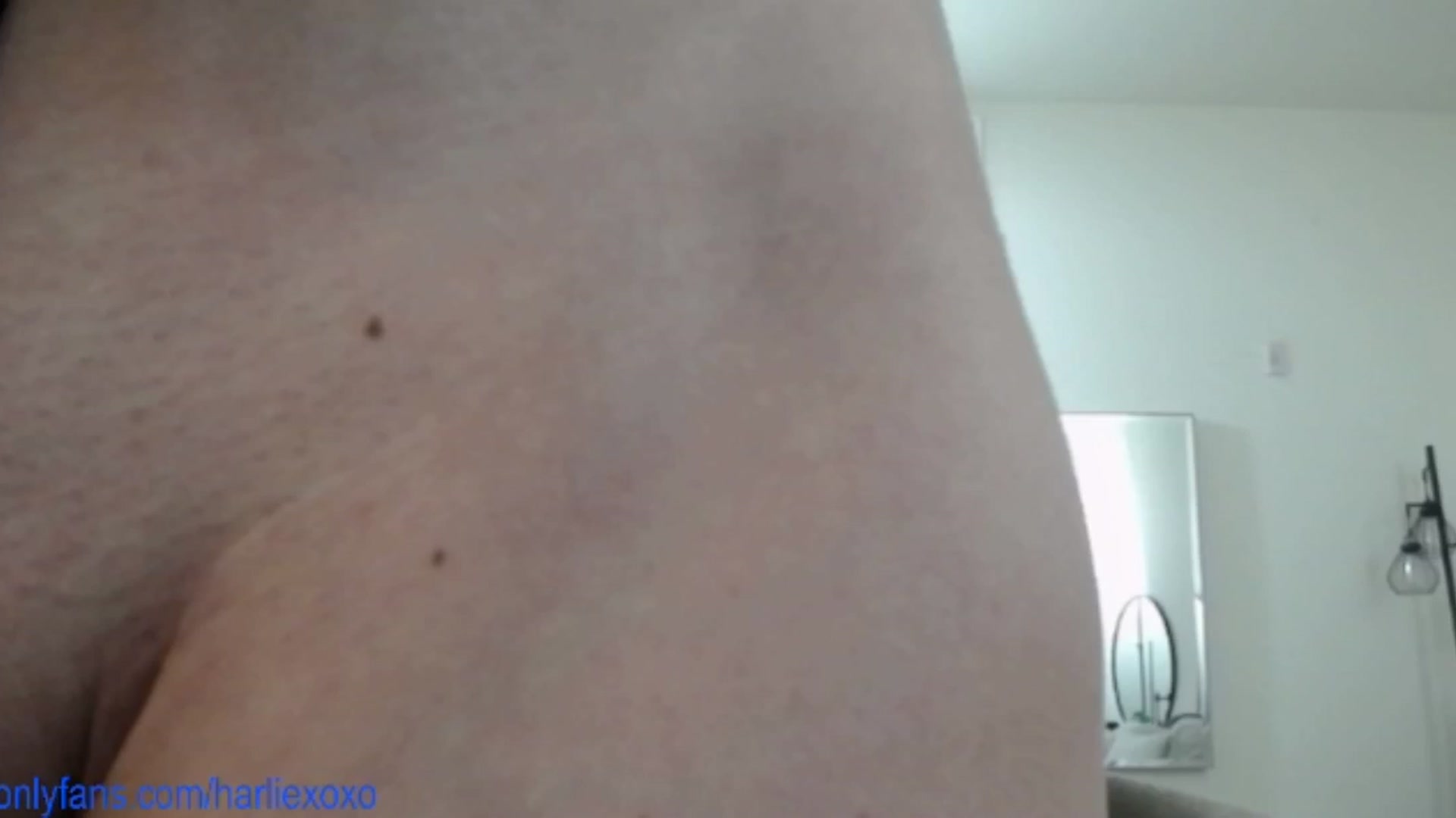 Gallery image thumbnail from SweetHarlie's myfreecams stream on, 04/28/2025, 19:34 image 7 of 20