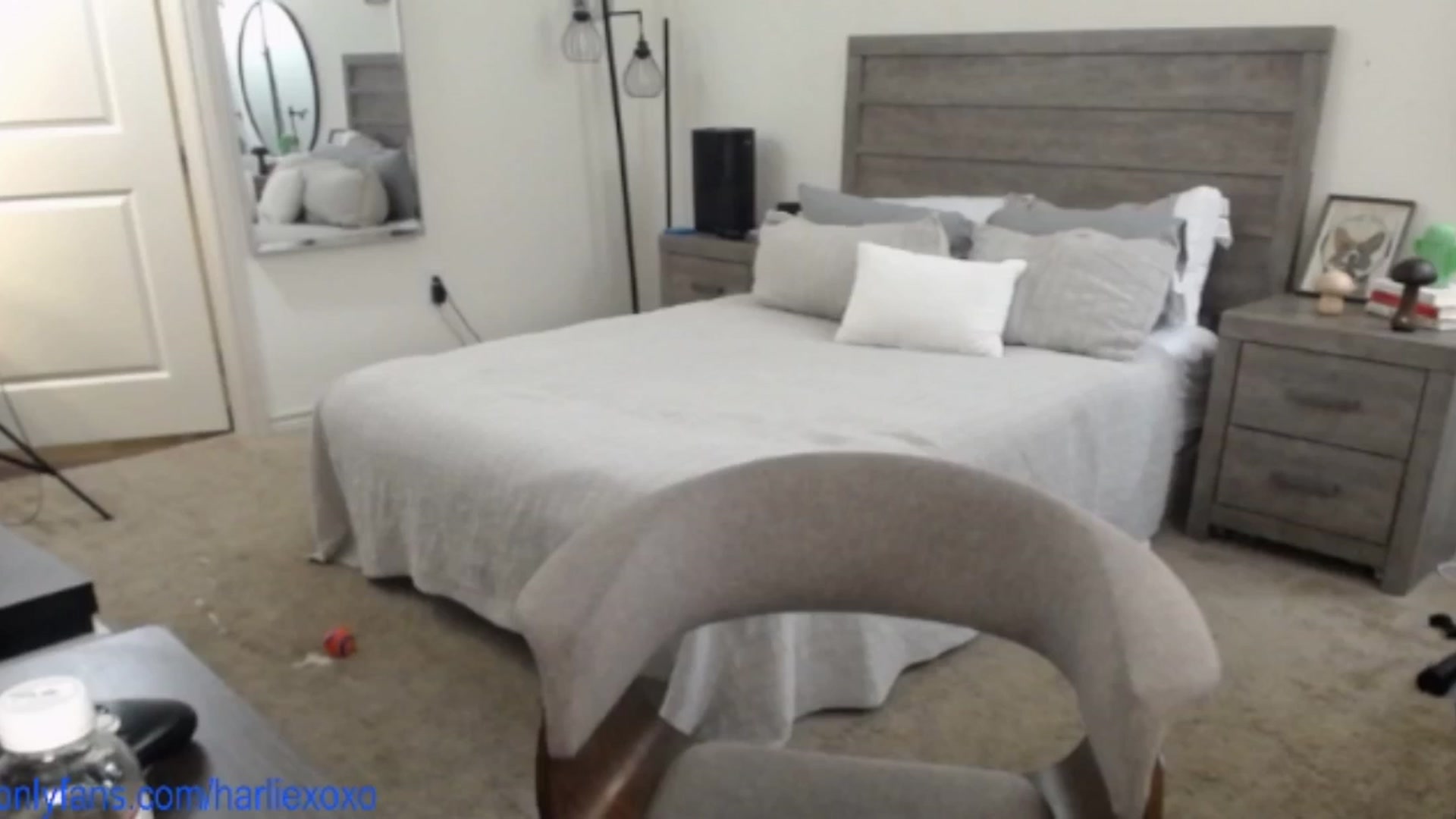 Gallery image thumbnail from SweetHarlie's myfreecams stream on, 05/02/2025, 18:47 image 9 of 20